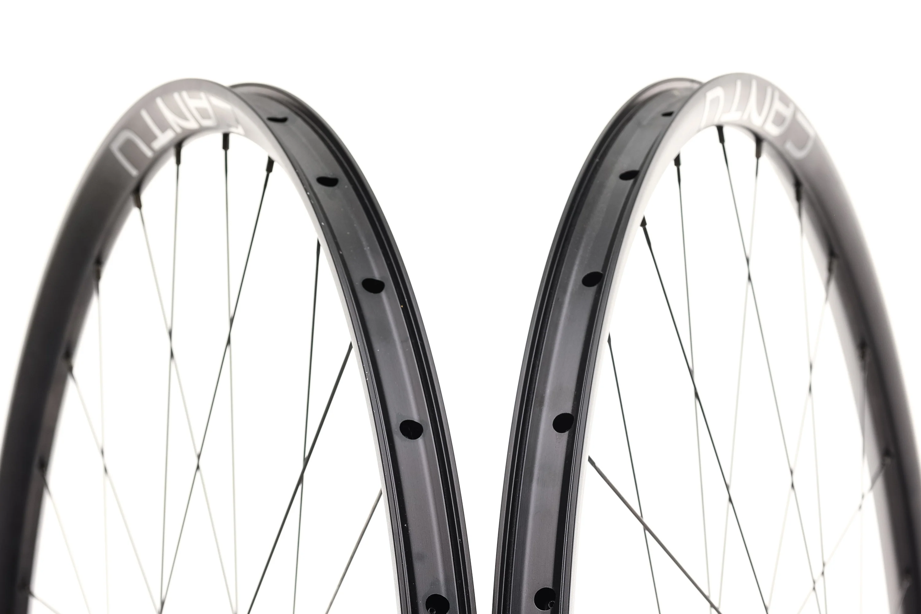 Cantu Aluminum Disc Tubeless 700c Wheelset - Image 5