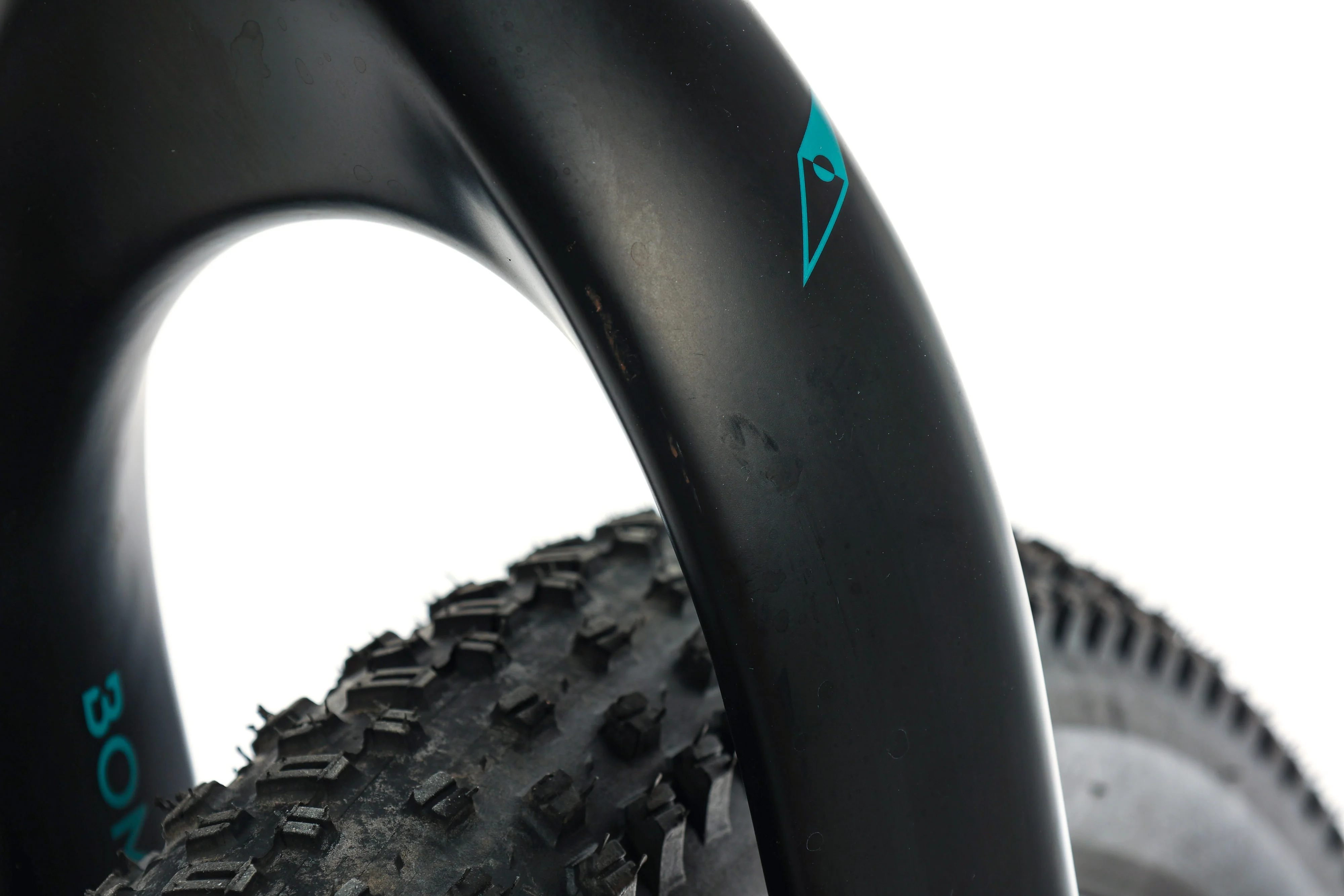 Bombtrack Beyond+ ADV Matt Metallic Teal Mountain Bike - 2022, Medium - Image 11