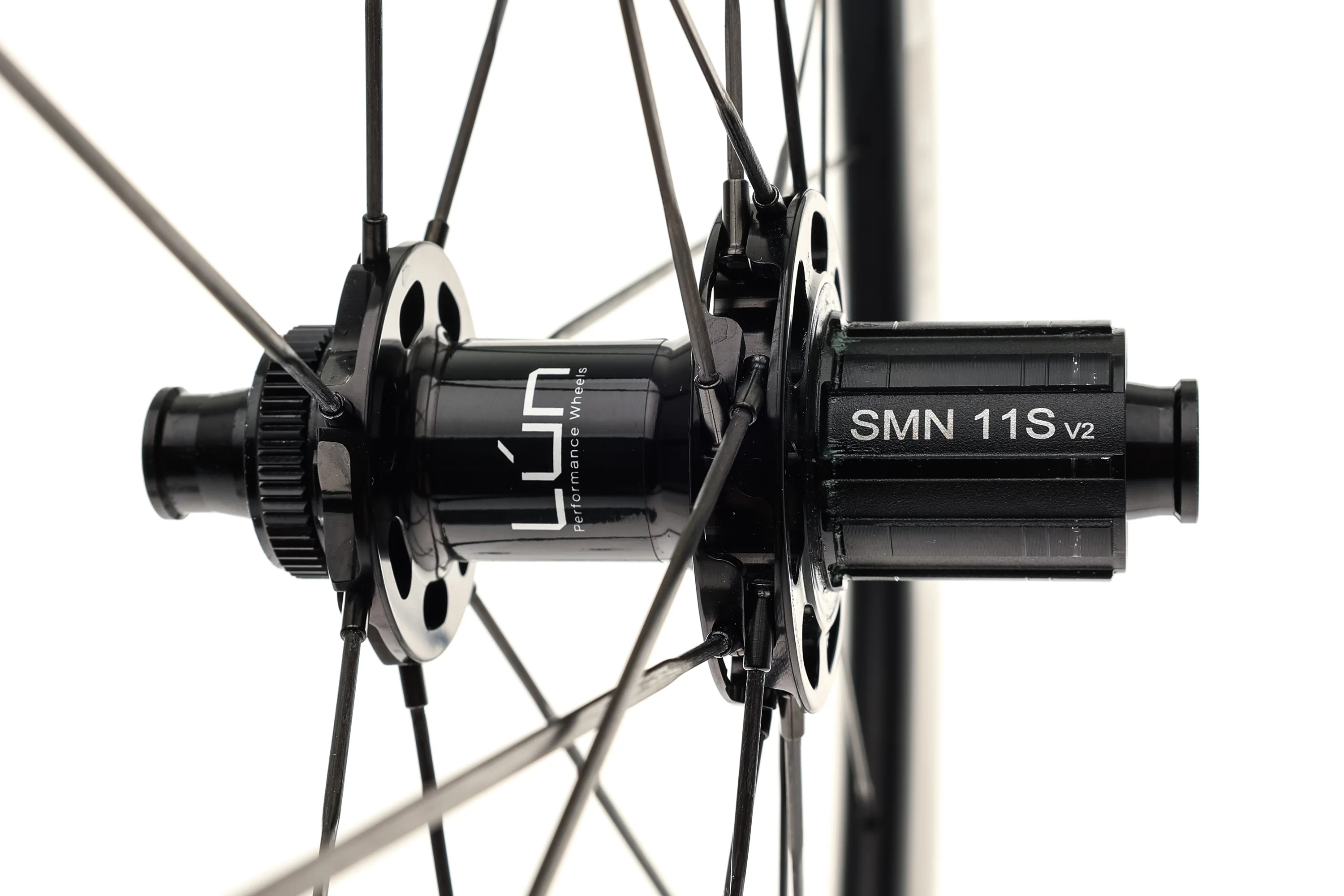 Lún Hyper Black Edition 50mm Disc Carbon Tubeless 700c Rear Wheel - Image 3