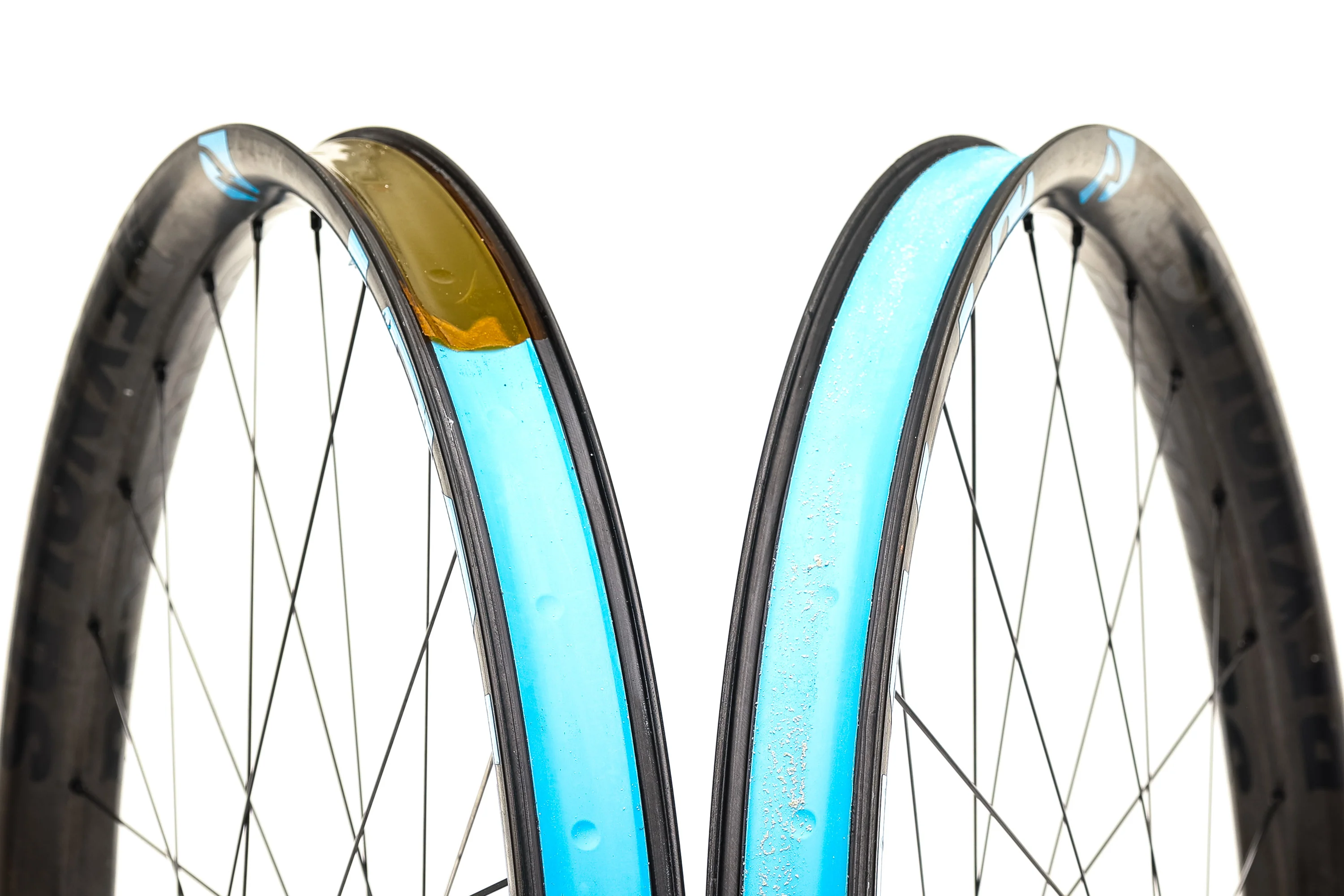 Pivot/Reynolds Plus 407 w/ i9 Hubs Carbon Tubeless 27.5" Wheelset - Image 5