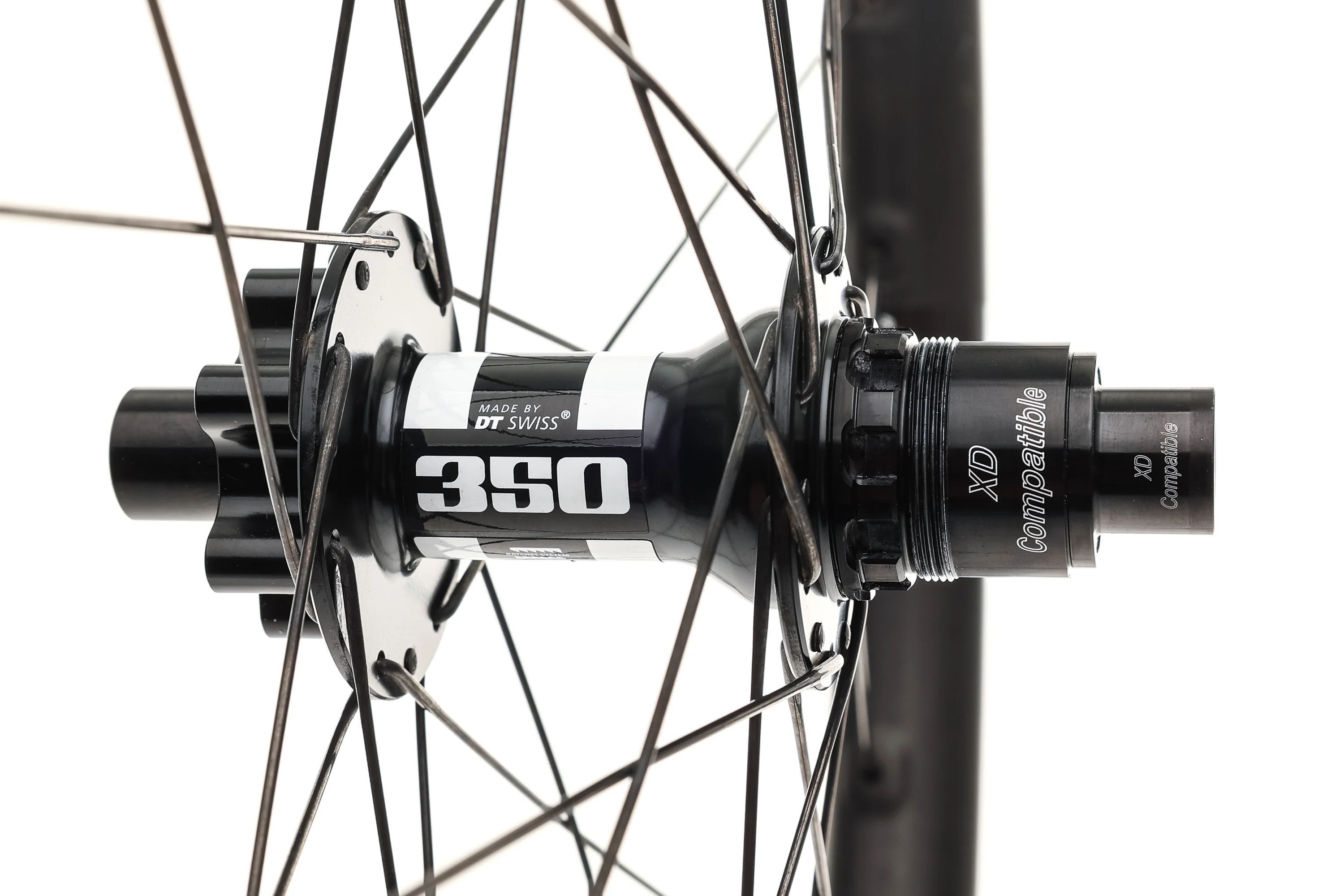 Santa Cruz Reserve 30 Carbon Tubeless 27.5" Wheelset - Image 3