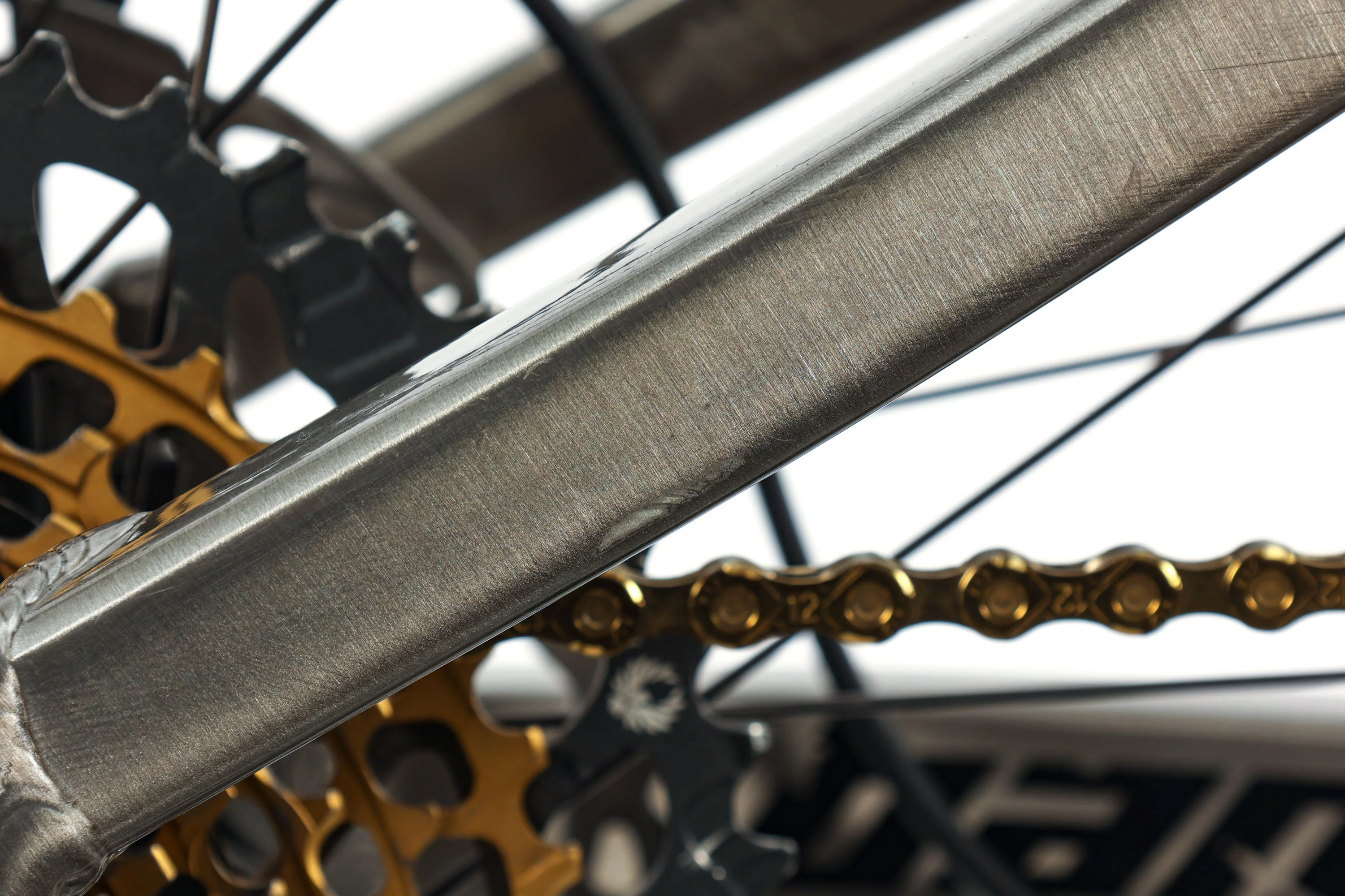 Banshee Titan V3.2 Mountain Bike - 2022, Medium - Image 10