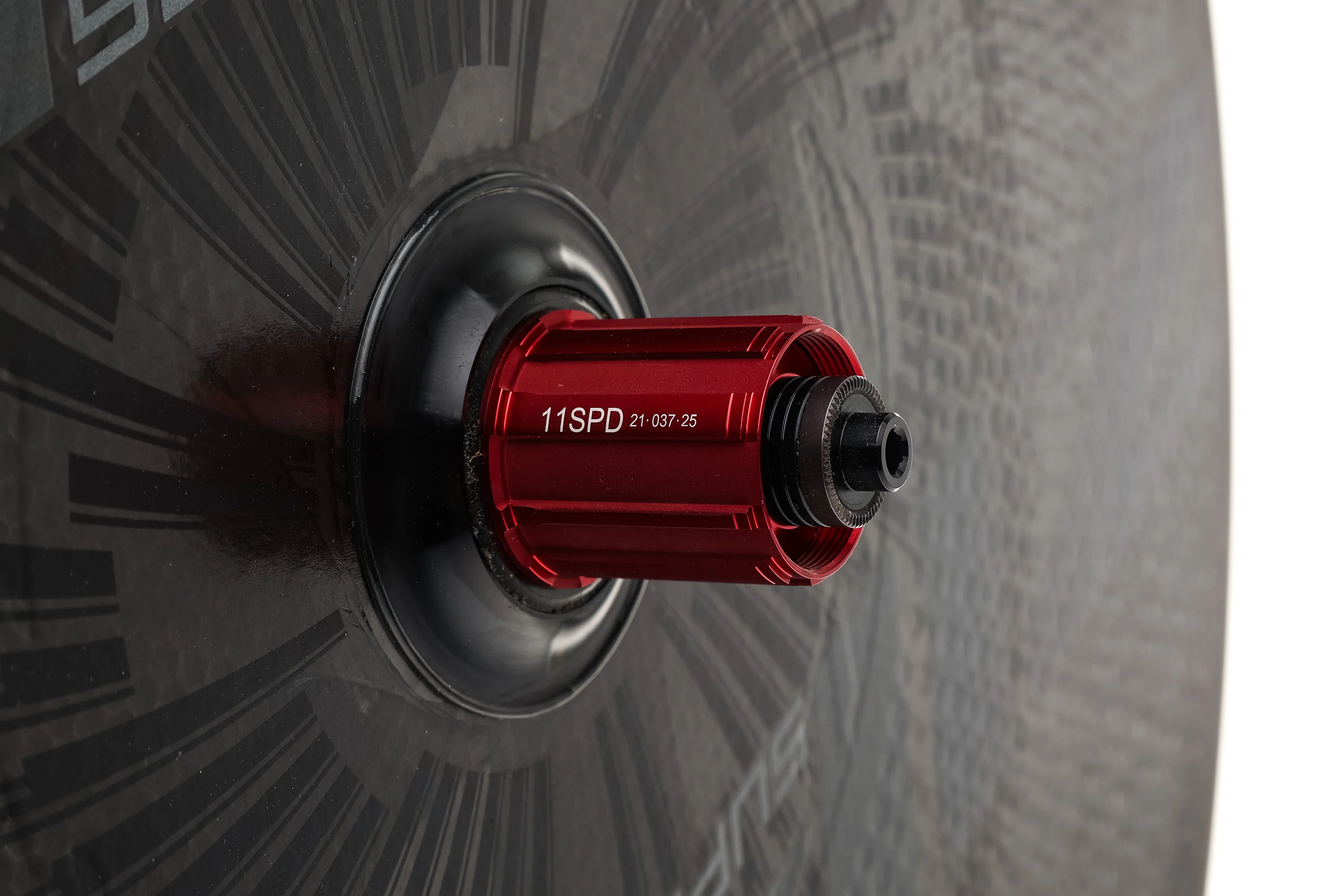 Zipp Super-9 Disc Carbon Tubeless 700c Rear Wheel - Image 3