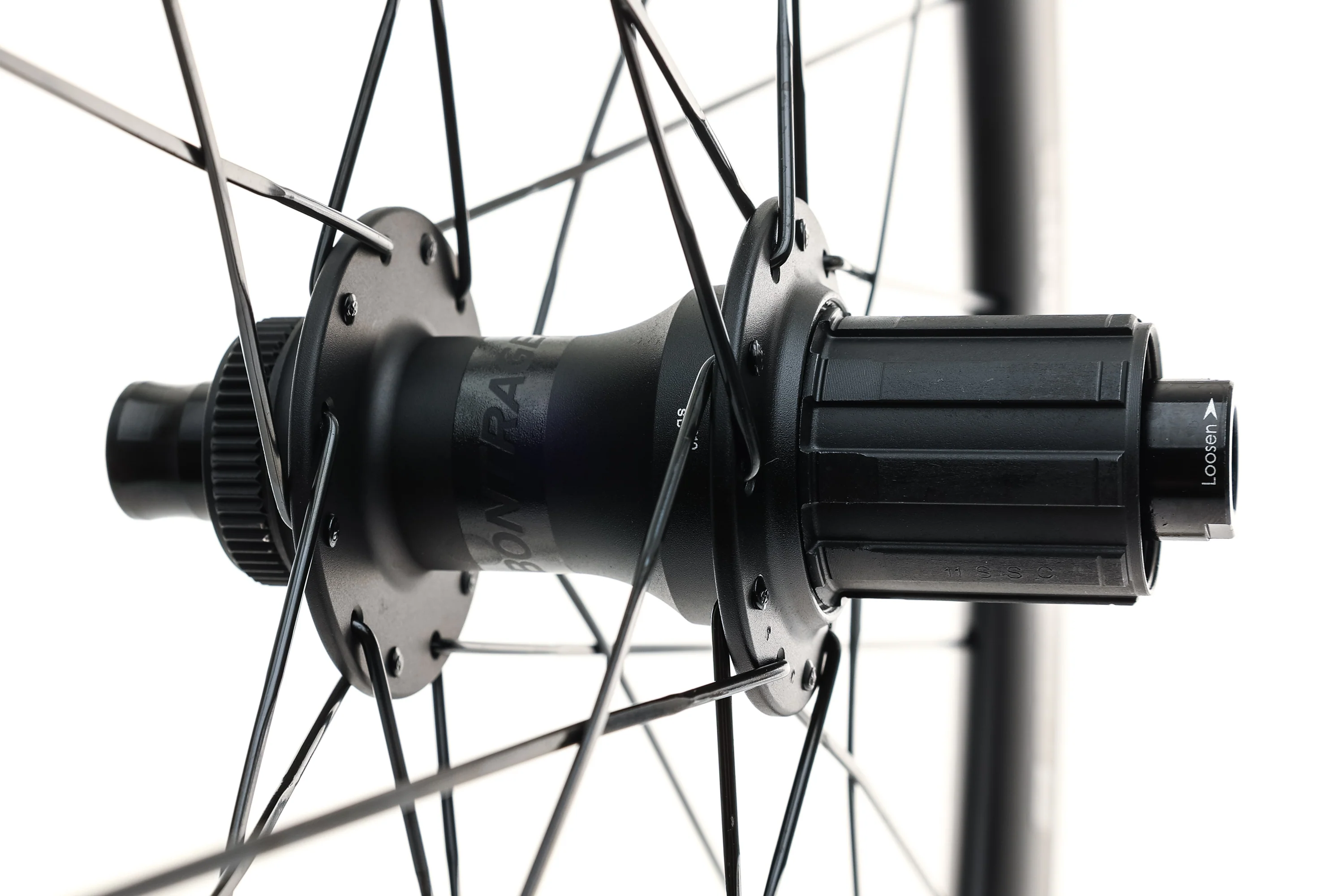 Bontrager Aeolus Pro 5 Carbon/Alloy Tubeless 700c Wheelset - Image 3