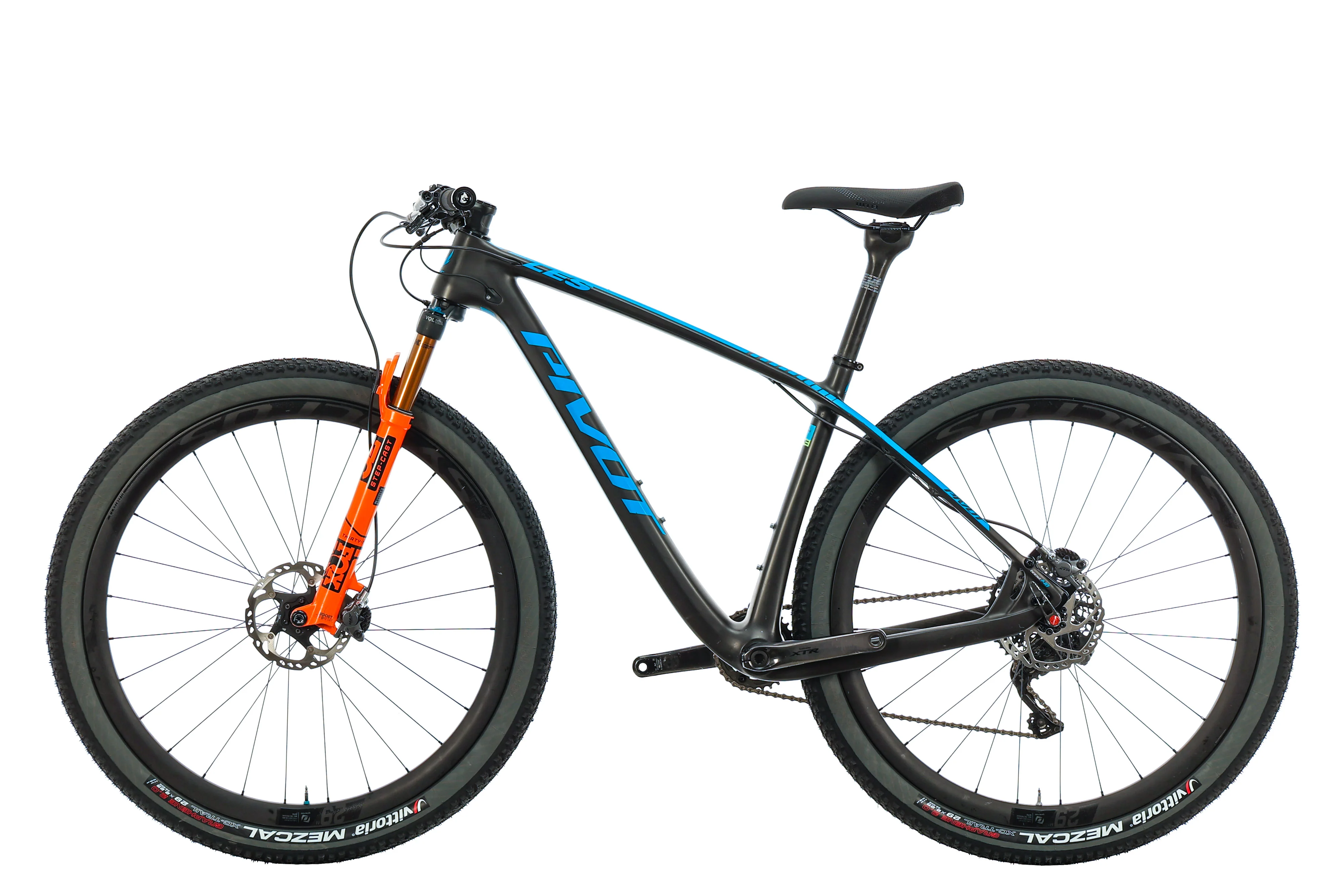 Pivot LES Mountain Bike - 2018, Medium - Image 2