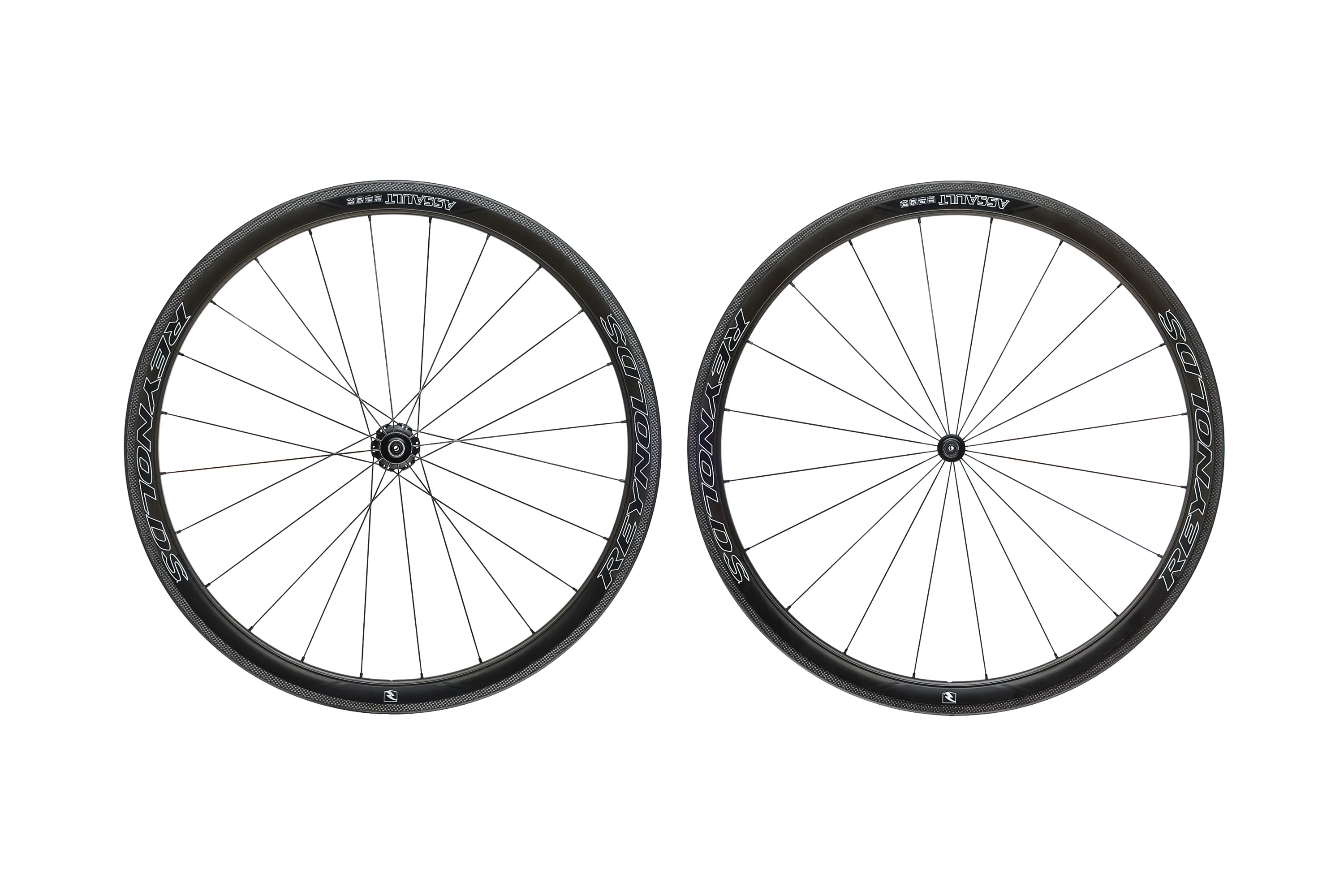Reynolds Assault SLG Carbon Clincher 700c Wheelset - Image 2