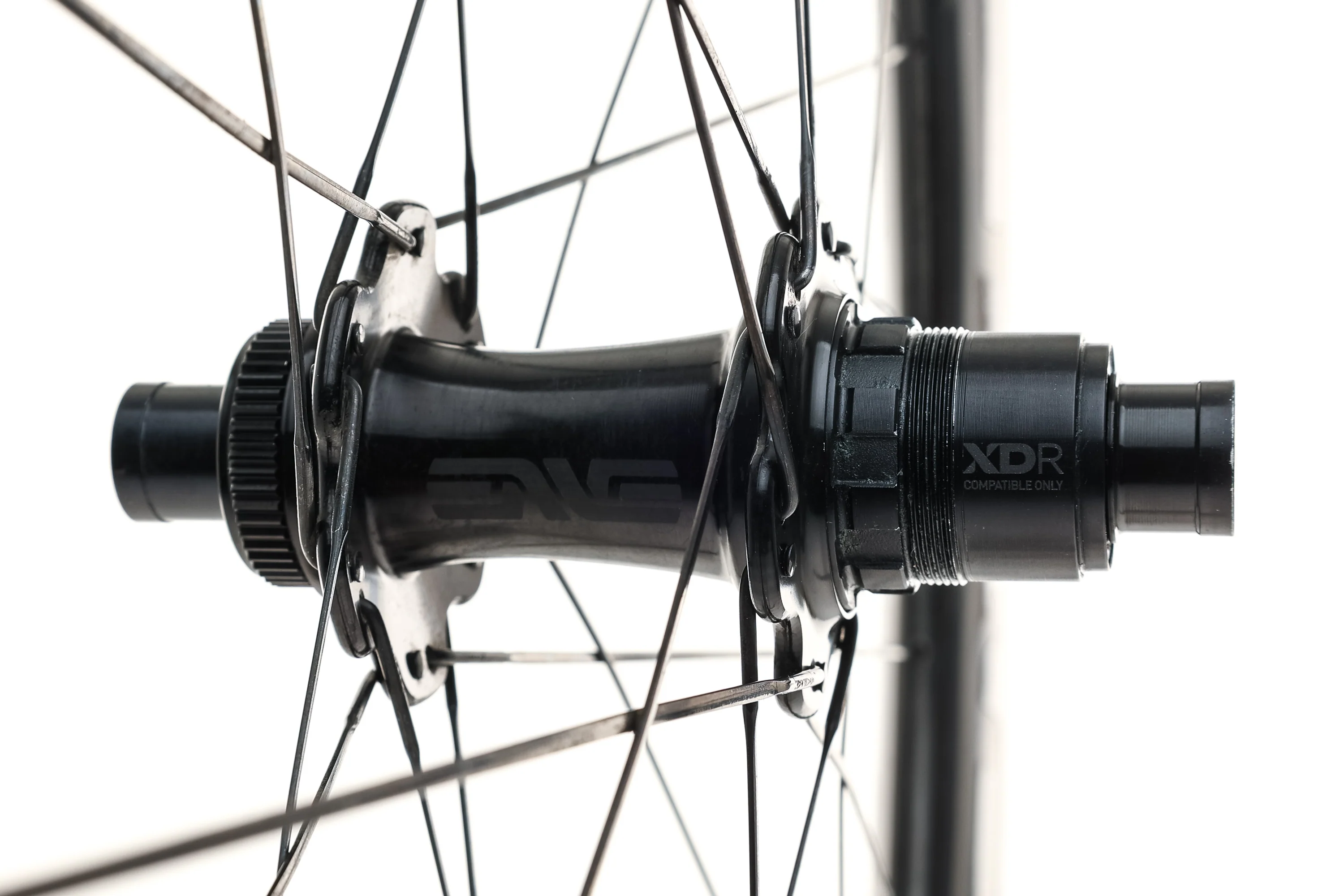 ENVE SES 4.5 Carbon Tubeless 700c Wheelset - Image 3