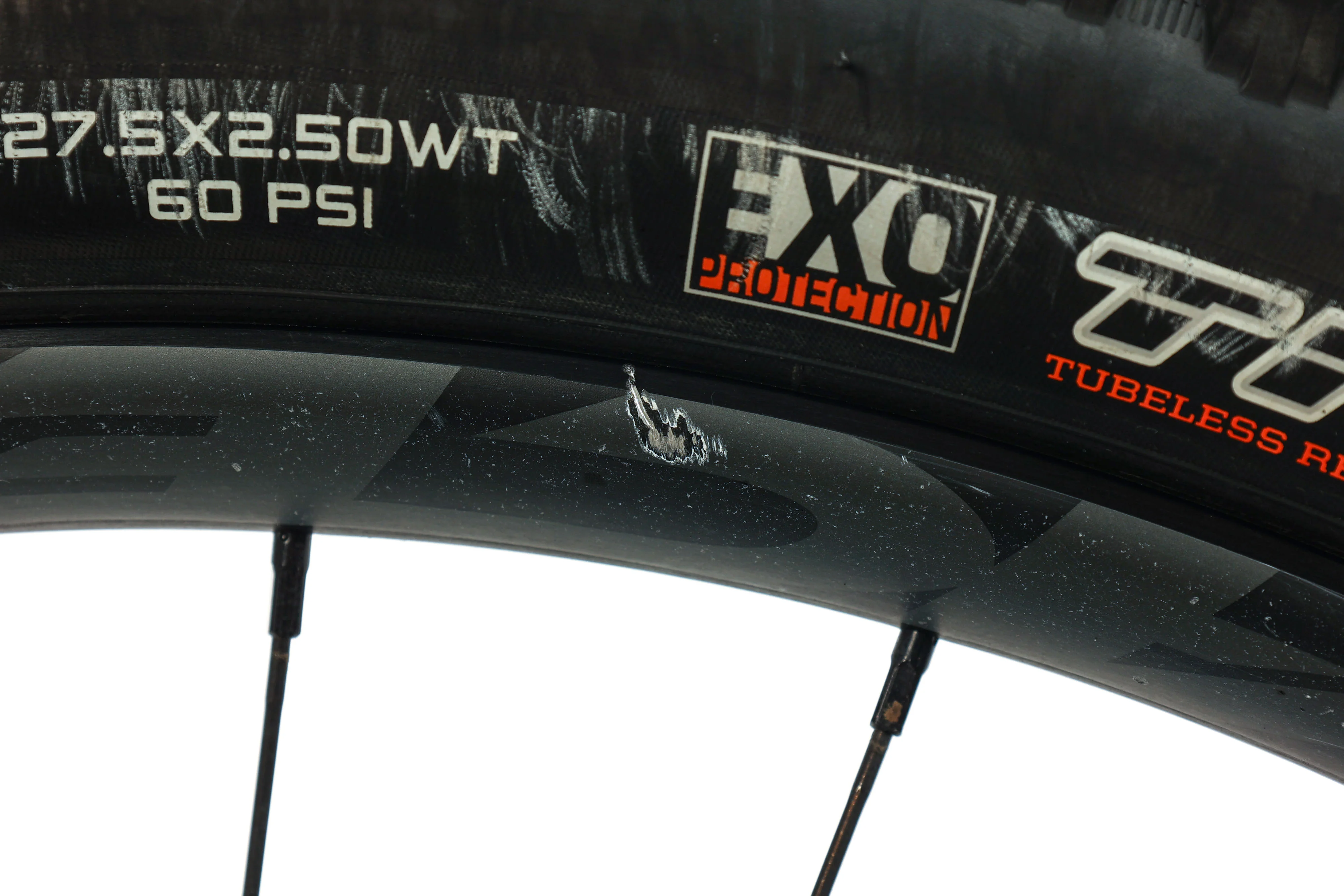 Santa Cruz 5010 S Carbon C 27.5 Mountain Bike - 2022, Medium - Image 10