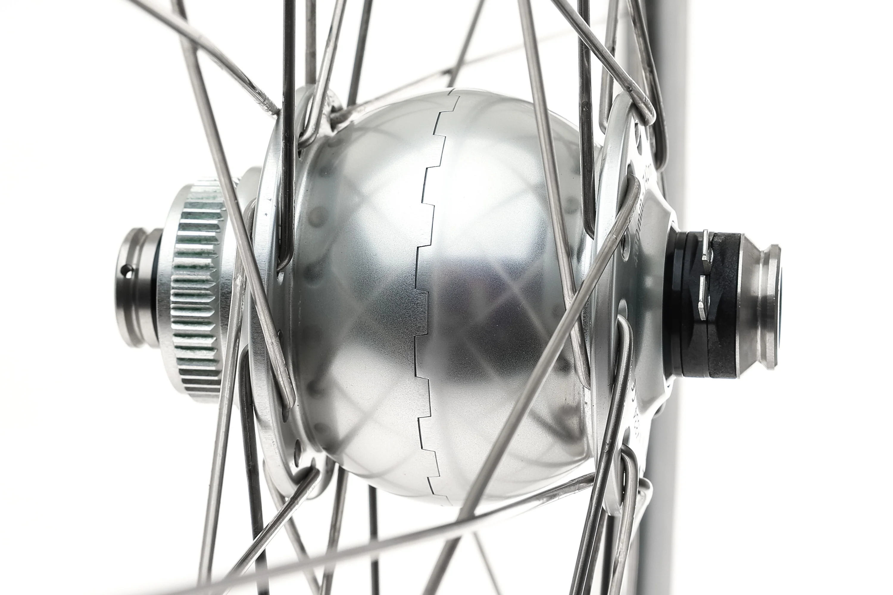Velocity Aileron Polished w/ SON 28 Dynamo Front and White Industries Rear Hubs Aluminum Tubeless 700c Wheelset - Image 4
