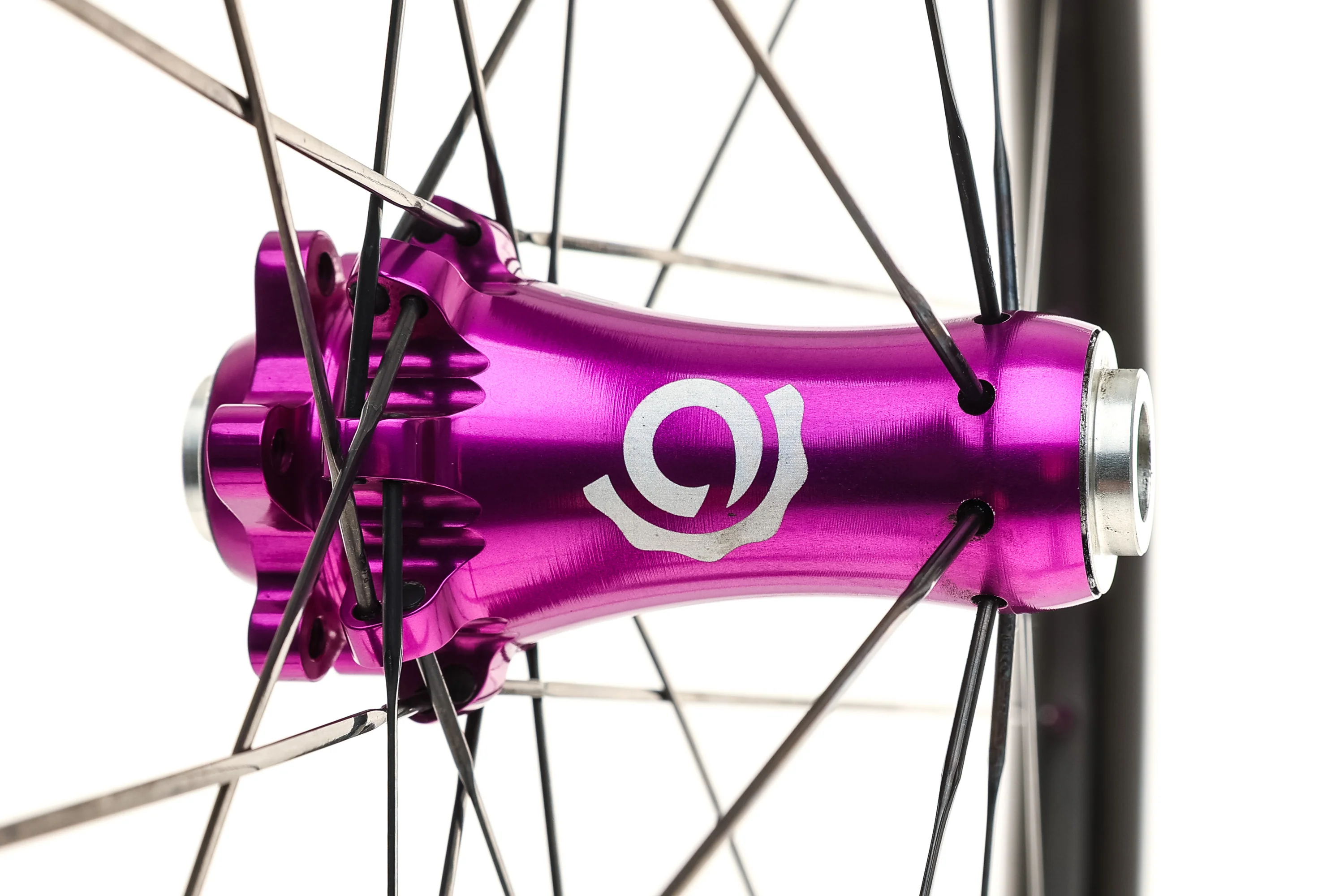 Industry Nine UL250 Carbon Tubeless 700c Wheelset - Image 5