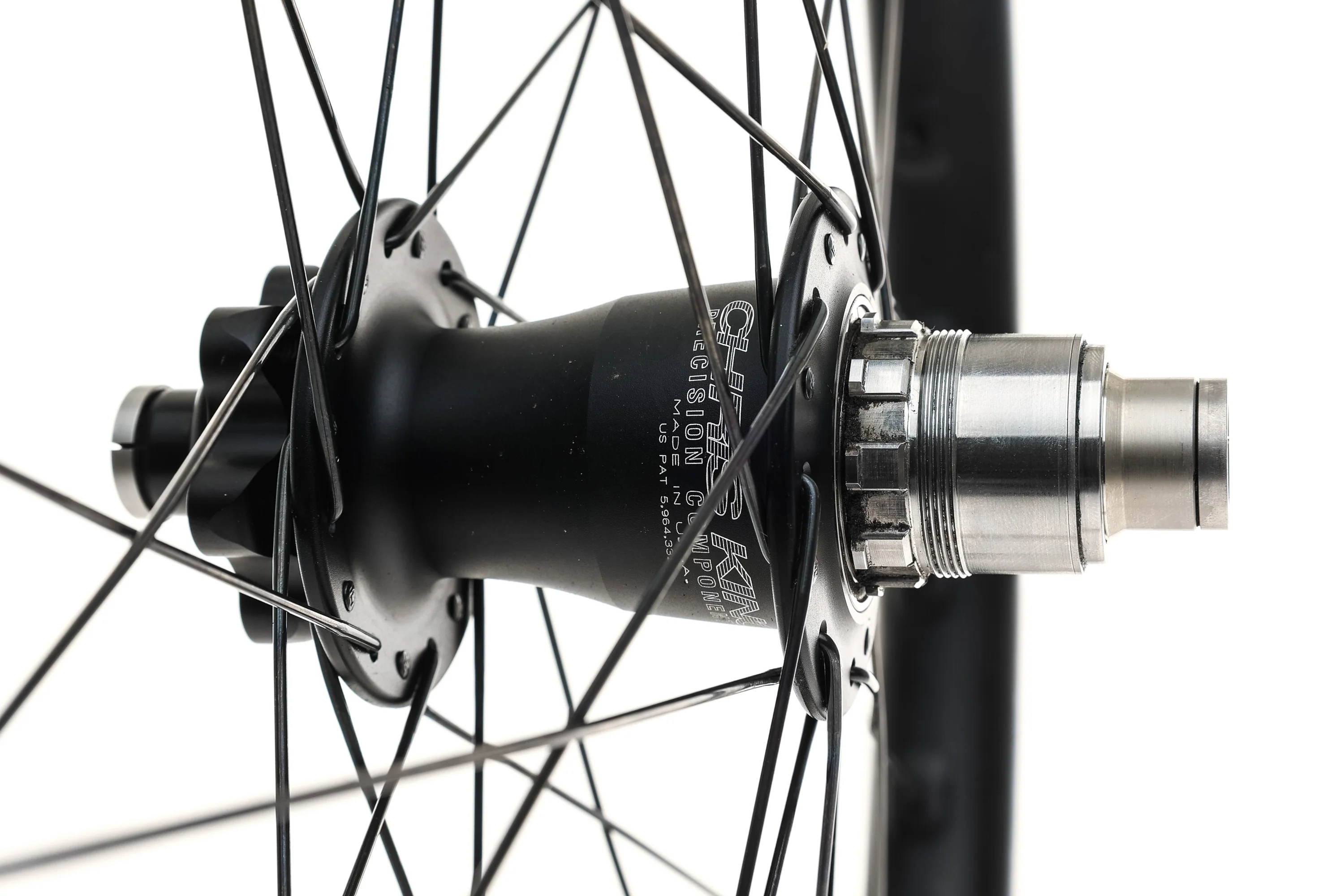 Santa Cruz Reserve 30 w/ Chris King Hubs Carbon Tubeless 27.5"/29" Wheelset - Image 3