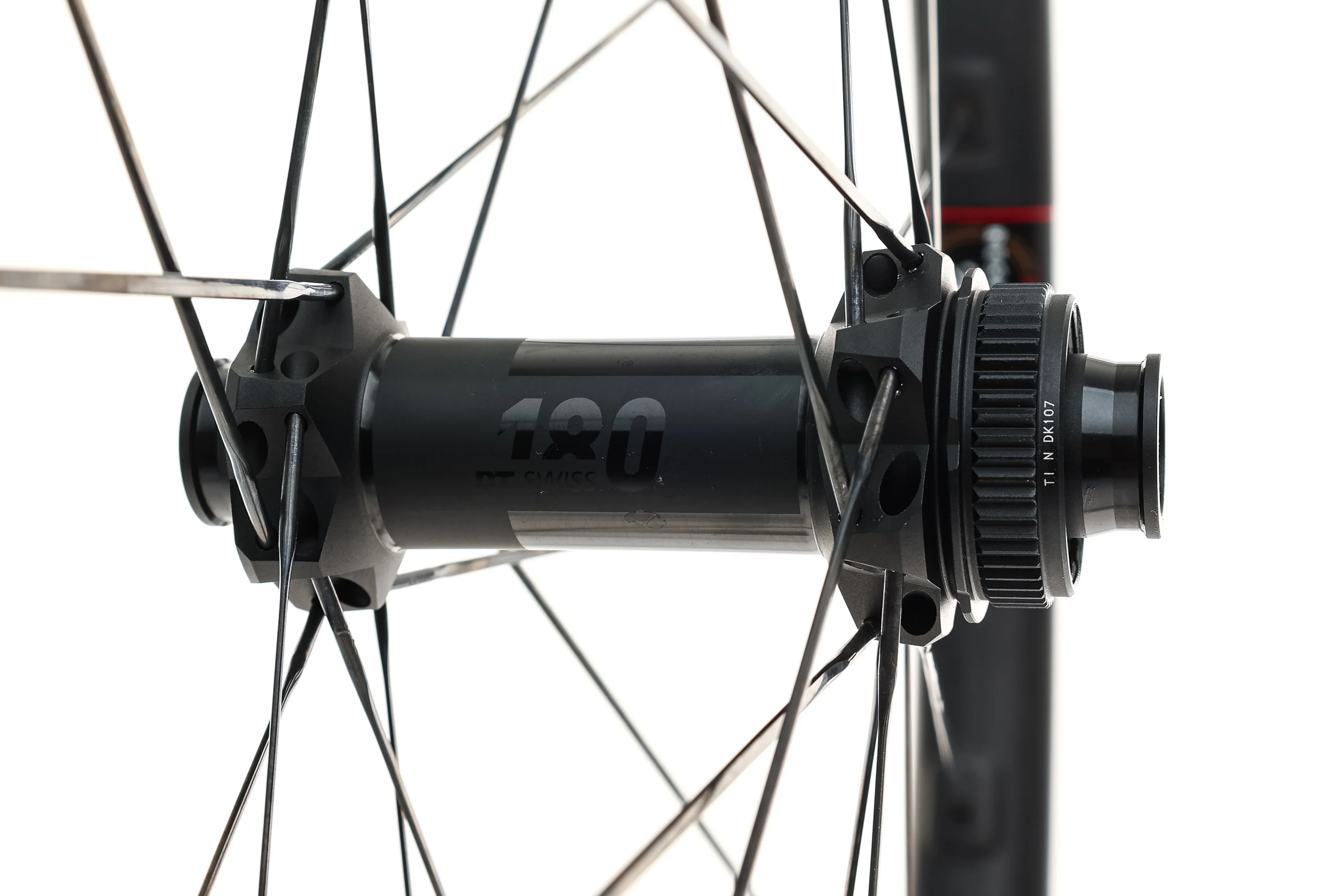 Reserve 28 XC w/ DT Swiss 180 Hubs Carbon Tubeless 29" Wheelset - Image 4