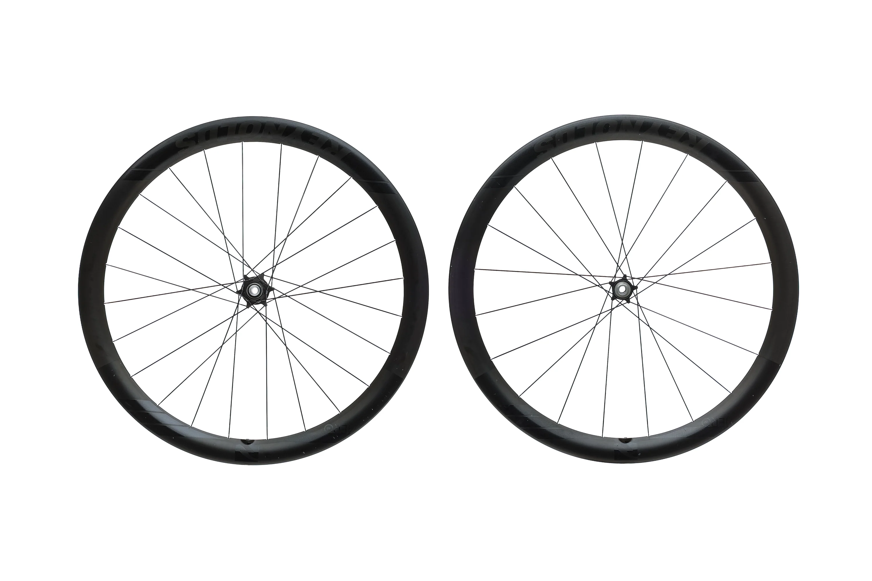 Reynolds BLACKLABEL 46 Aero Carbon Tubeless 700c Wheelset - Image 2