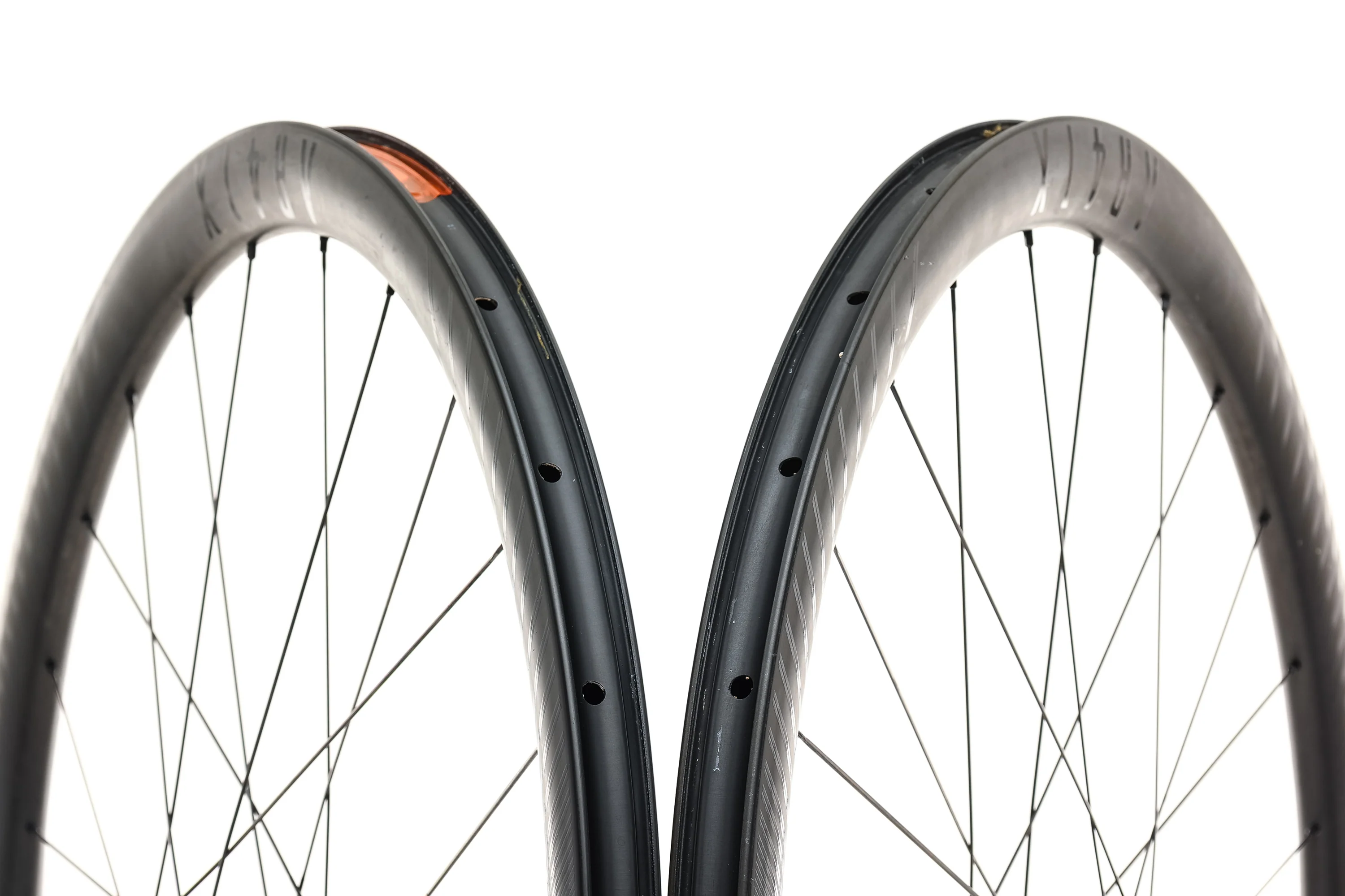 Reynolds AR41x Carbon Tubeless 700c Wheelset - Image 8