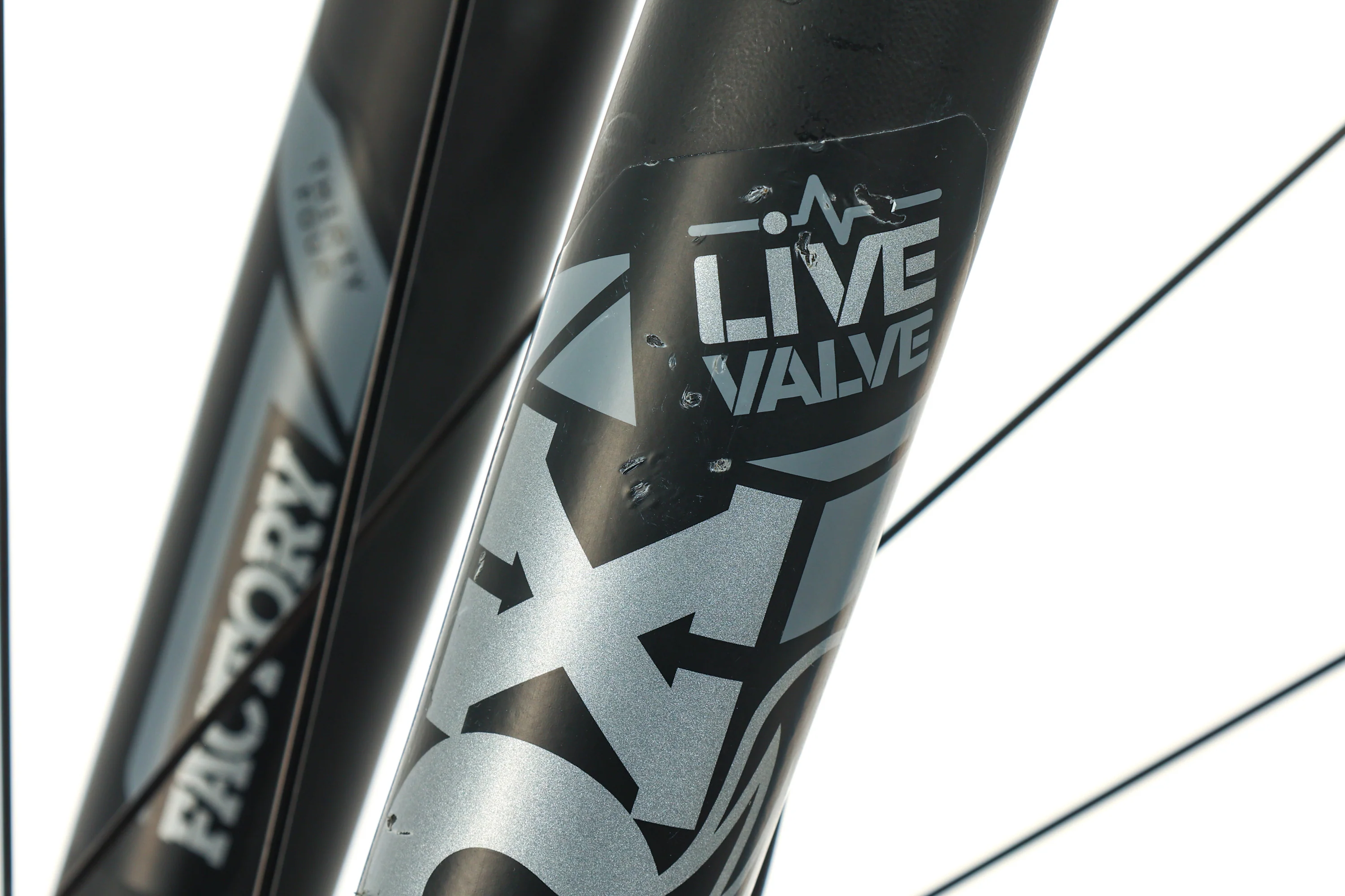 Pivot Trail 429 V3 Team XX1 AXS Live Mountain Bike - 2022, Medium - Image 12