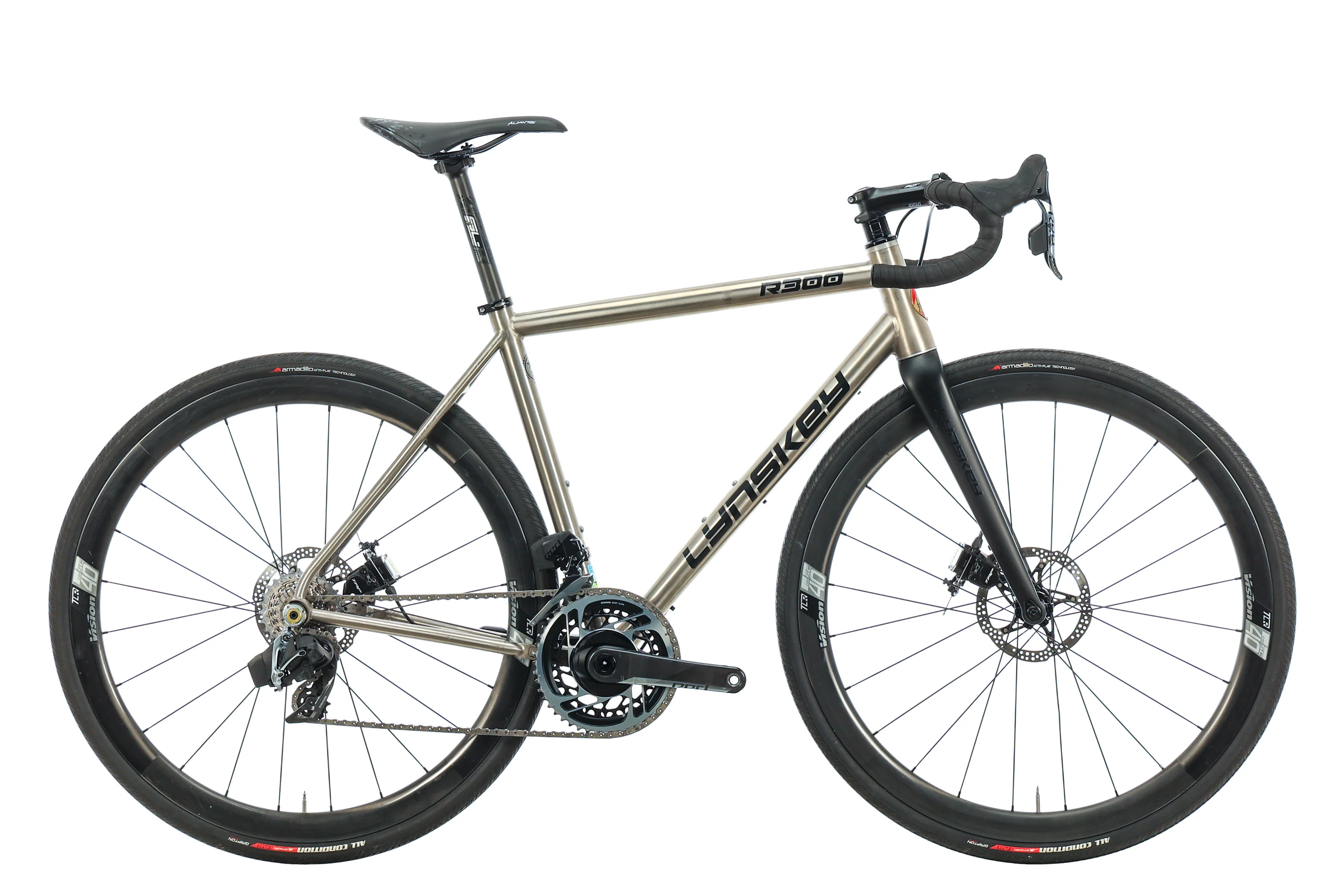 Lynskey R300 Disc Red eTap AXS Road Bike - Medium