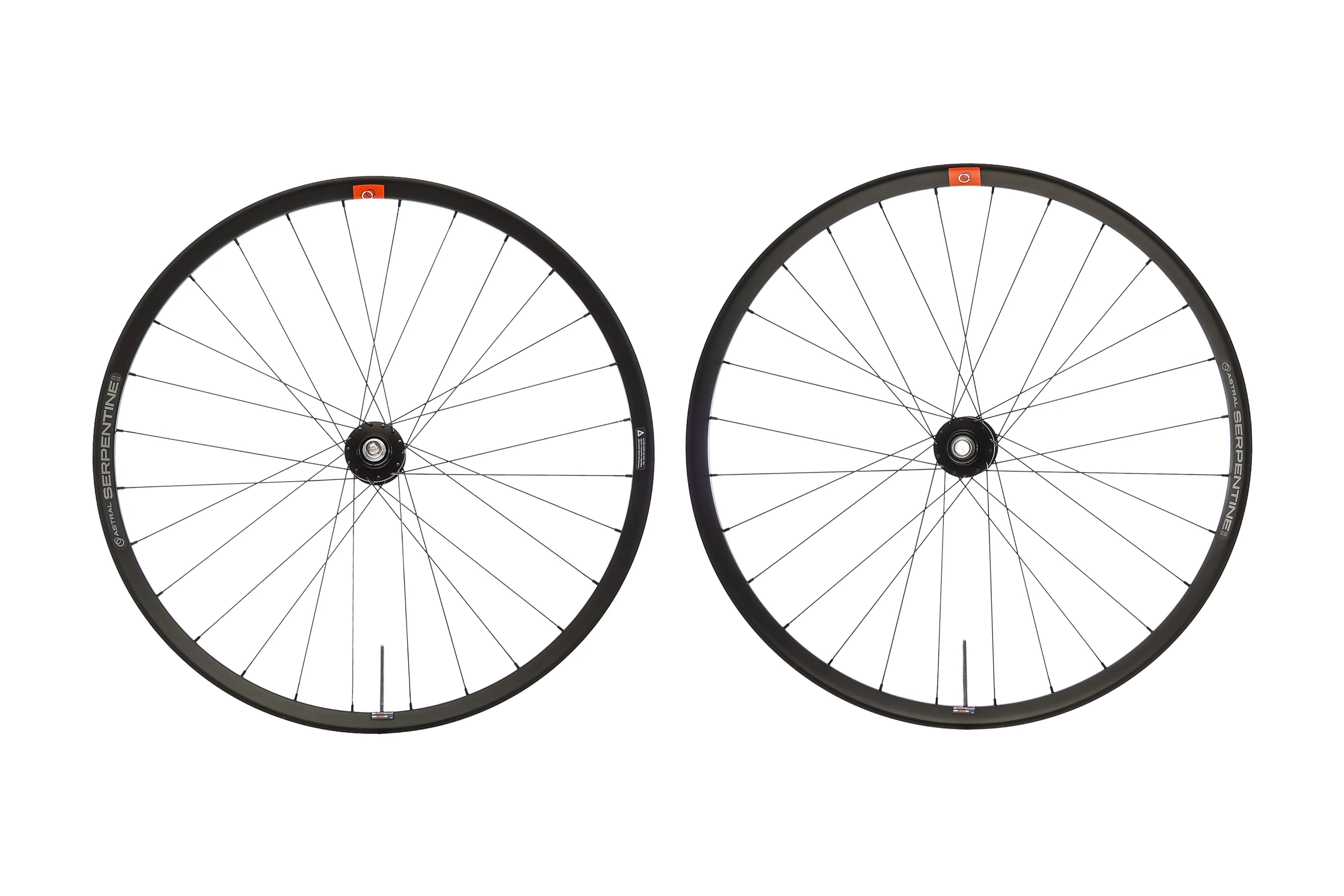 Astral Serpentine Carbon Tubeless 29" Wheelset - Image 2