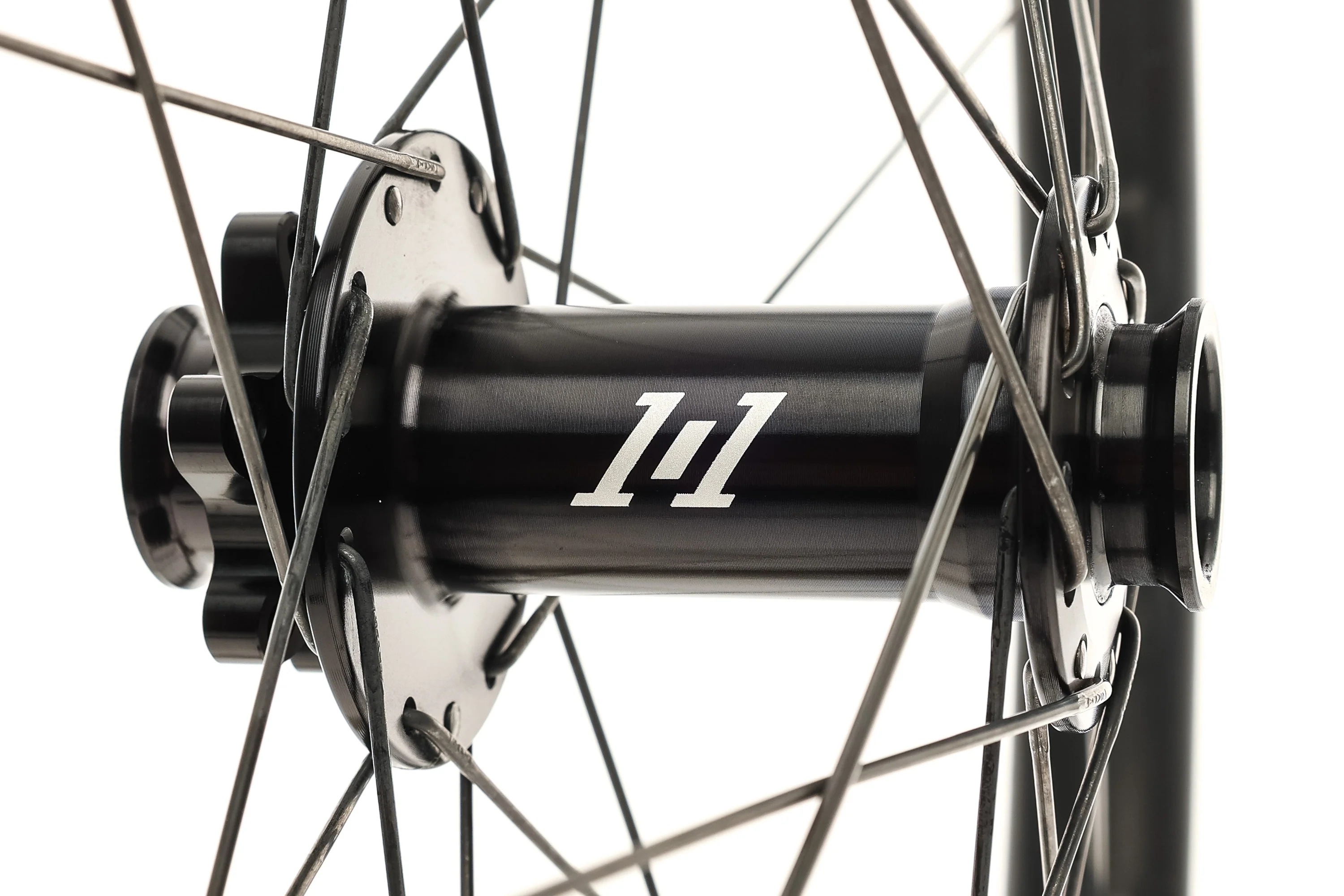Reserve 30|HD Carbon Tubeless 29"/27.5" Wheelset - Image 5
