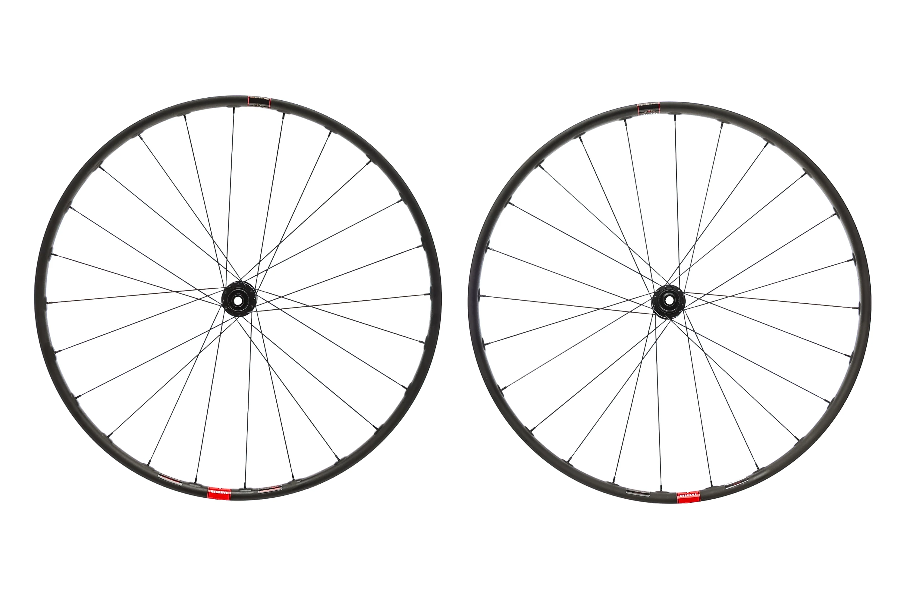 Reserve 25/GR Carbon Tubeless 700c Wheelset - Image 2
