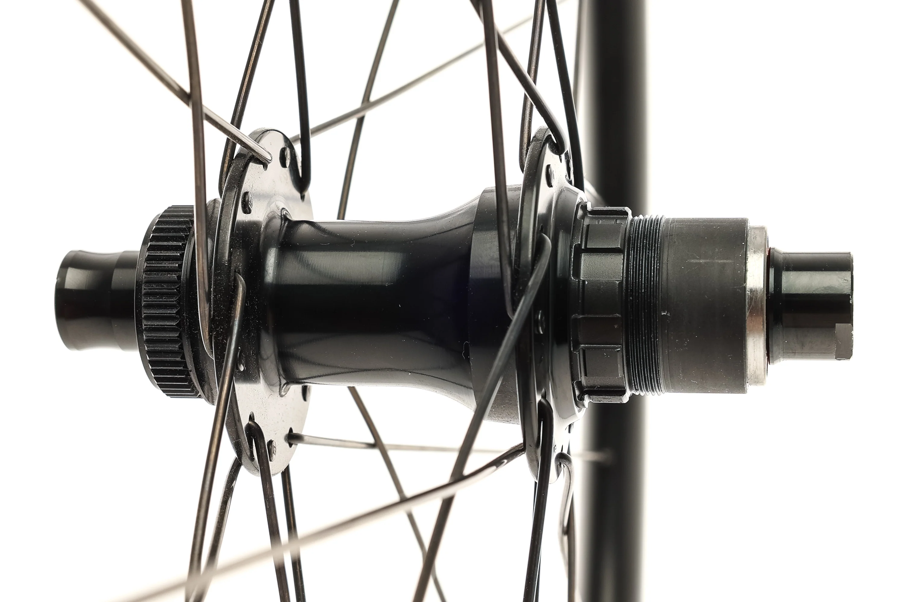 DT Swiss R470 Aluminum Tubeless 700c Wheelset - Image 3