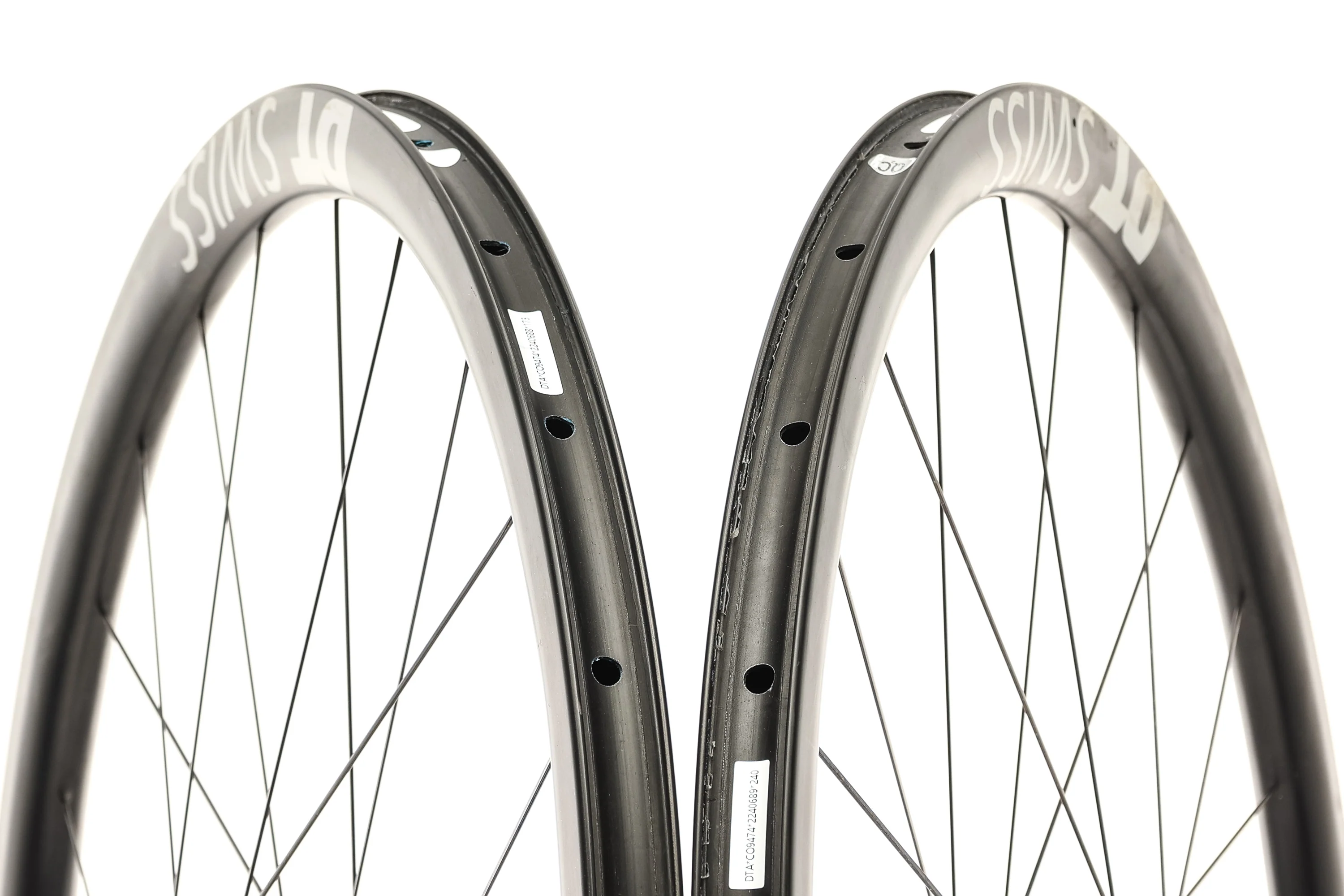DT Swiss ERC 1400 Dicut 35 Carbon Tubeless 700c Wheelset - Image 5