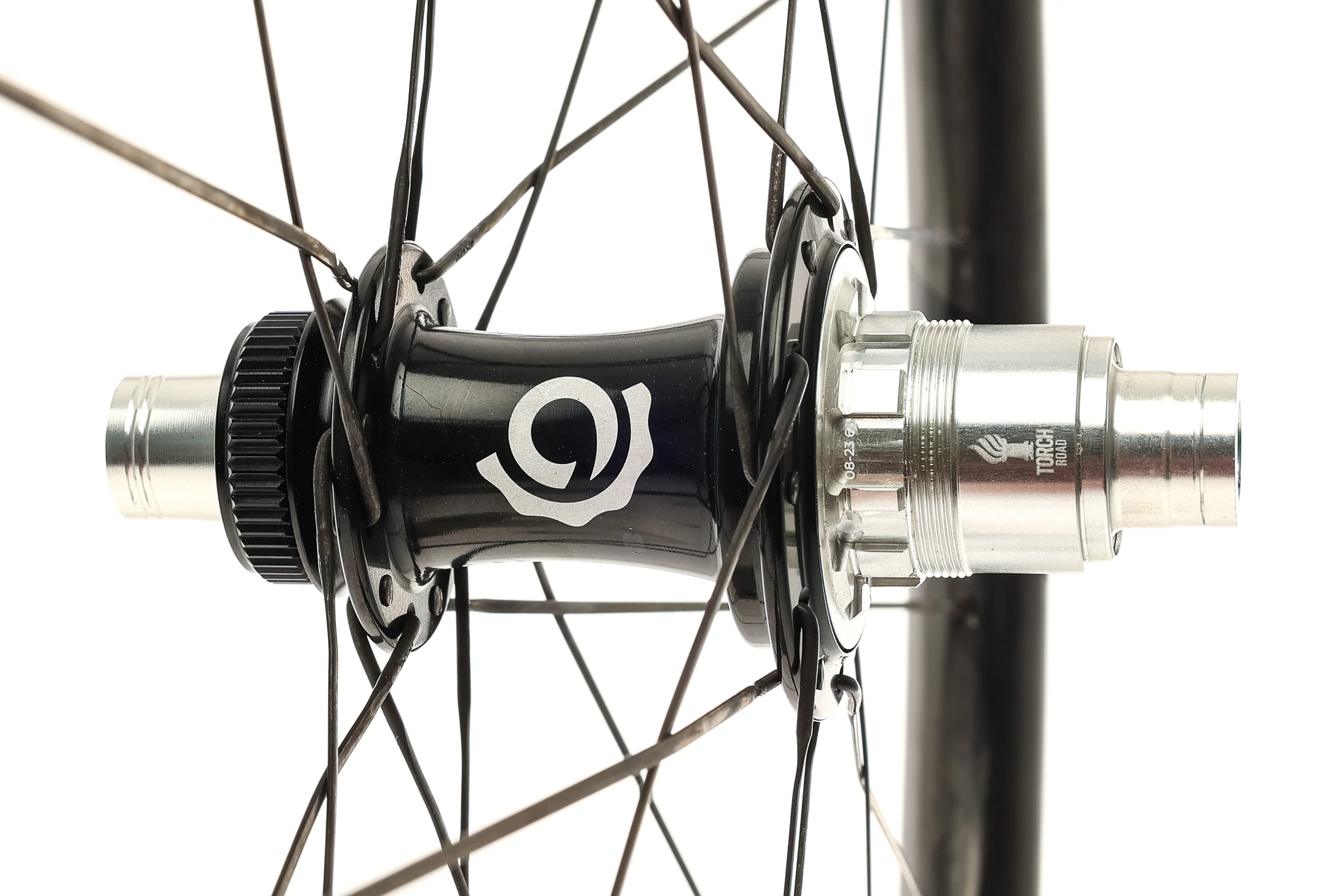 Forge+Bond F+B 25 GR Carbon Tubeless 700c Wheelset - Image 4