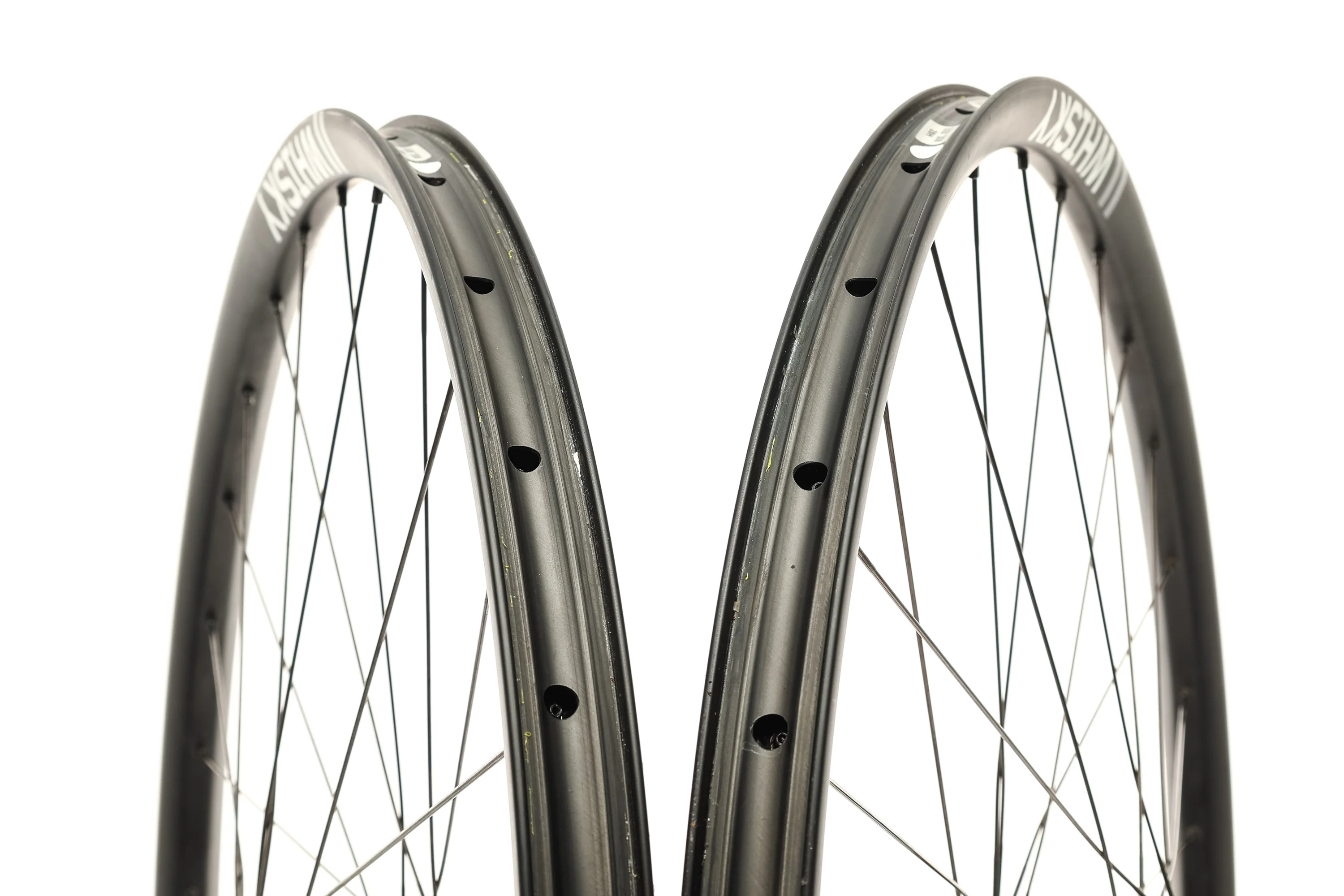 Whisky No.9 30W Carbon Tubeless 650B Wheelset - Image 13