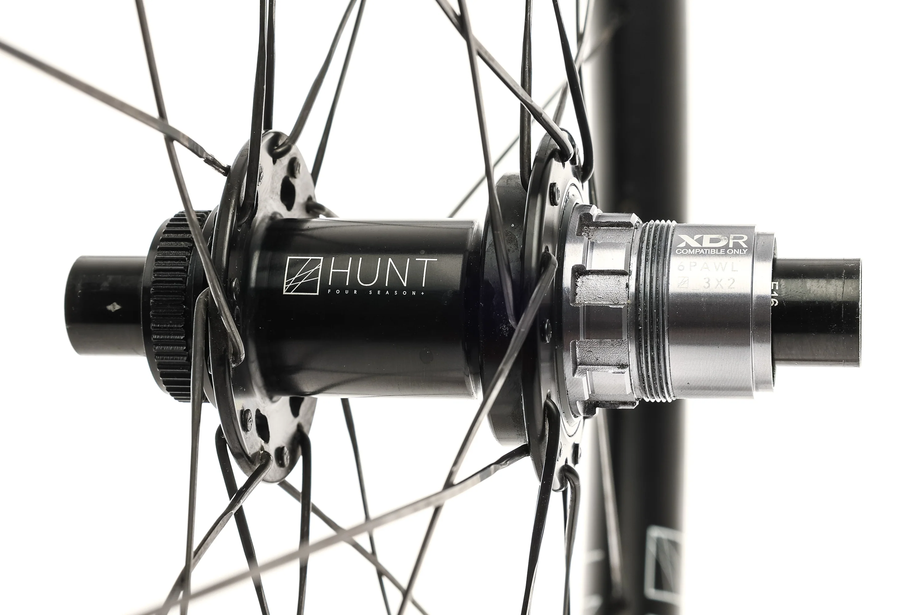 Hunt 650B Adventure Carbon Disc Carbon Tubeless 650b Wheelset - Image 3