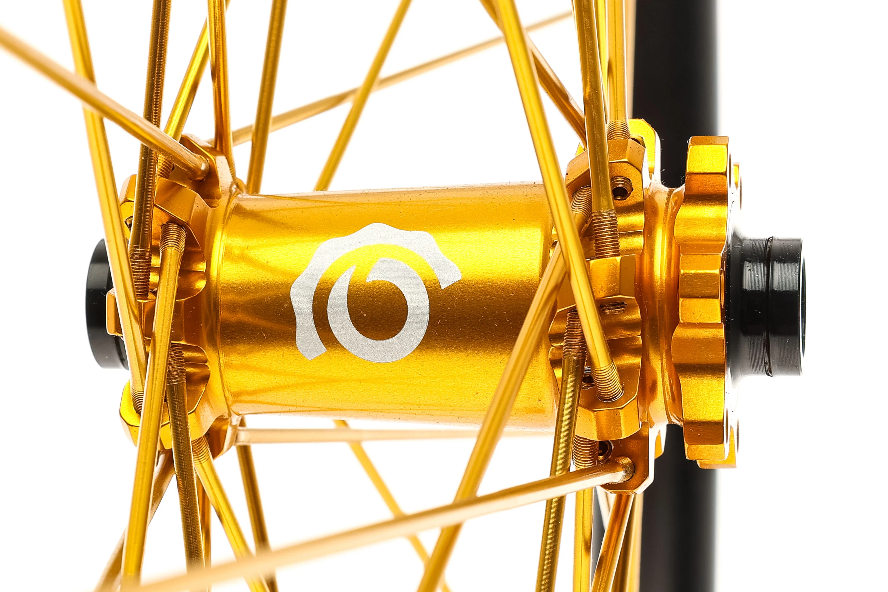 Industry Nine Enduro 305 V3 Aluminum Tubeless 29" Front Wheel - Image 6