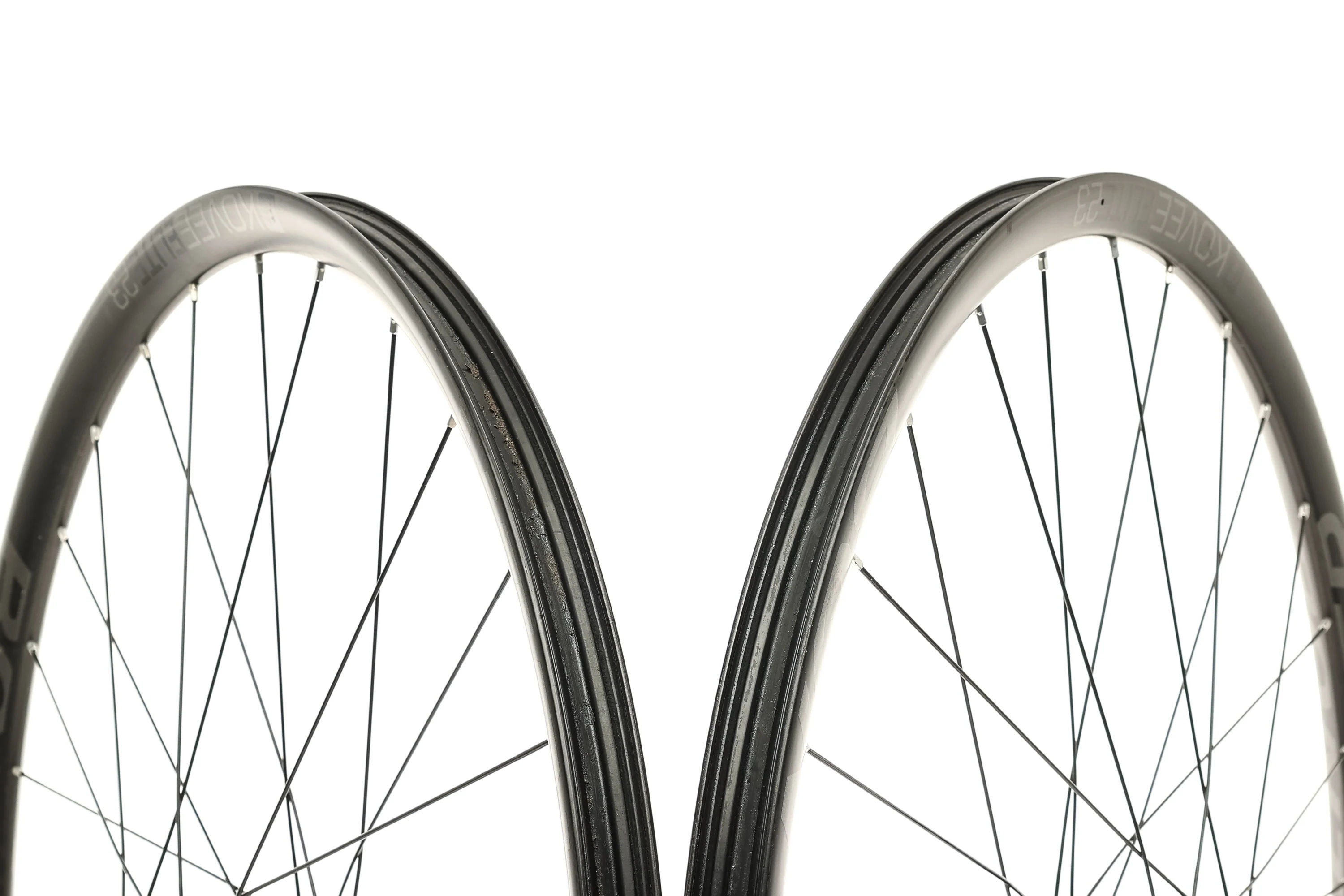 Bontrager Kovee Elite 23 Carbon Tubeless 29" Wheelset - Image 5