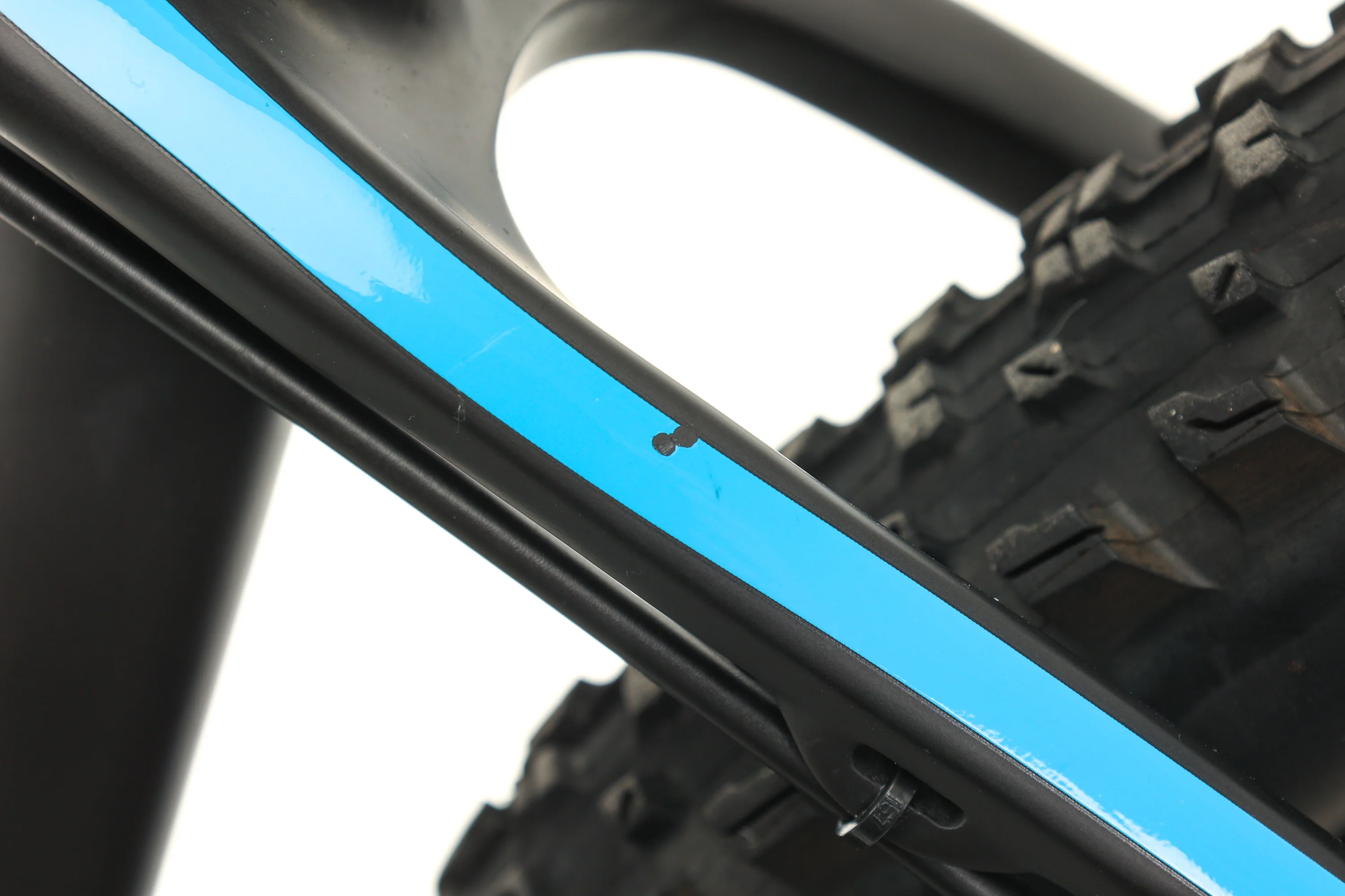Pivot LES 27.5 XT Mountain Bike - 2019, Small - Image 13