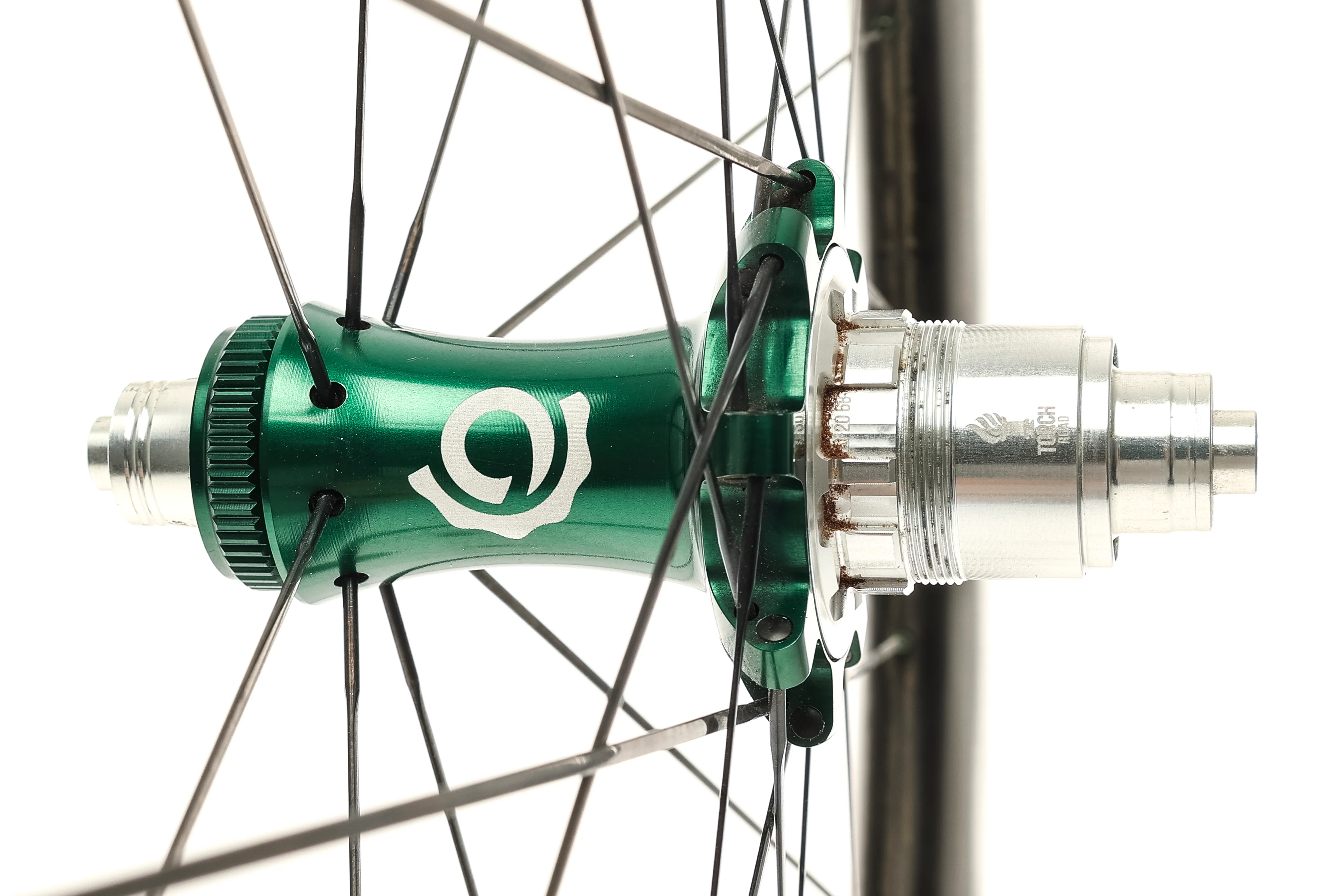 Industry Nine i9.65 Carbon Tubeless 700c Wheelset - Image 4