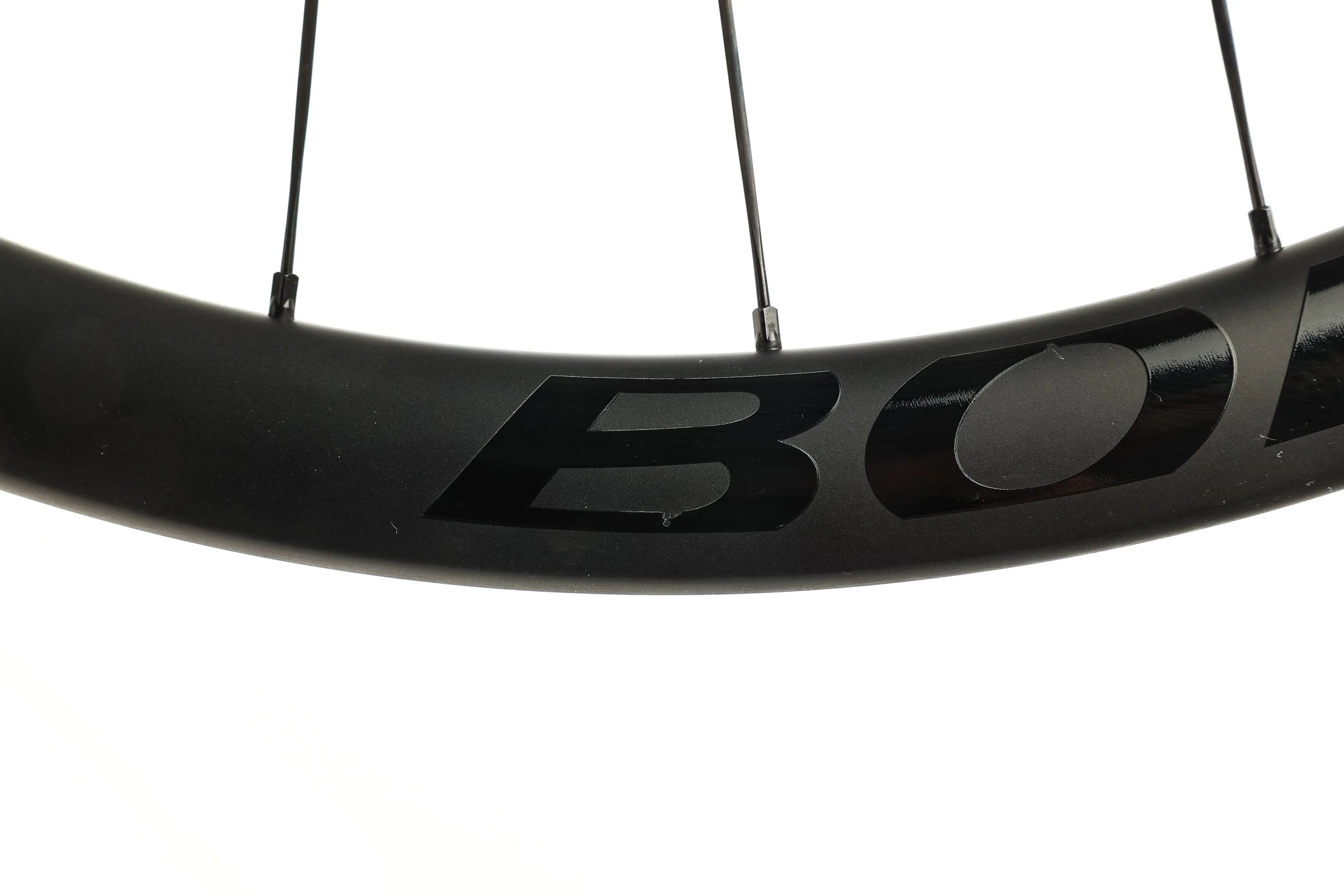 Bontrager Aeolus Pro 3 Carbon Tubeless 700c Wheelset - Image 10