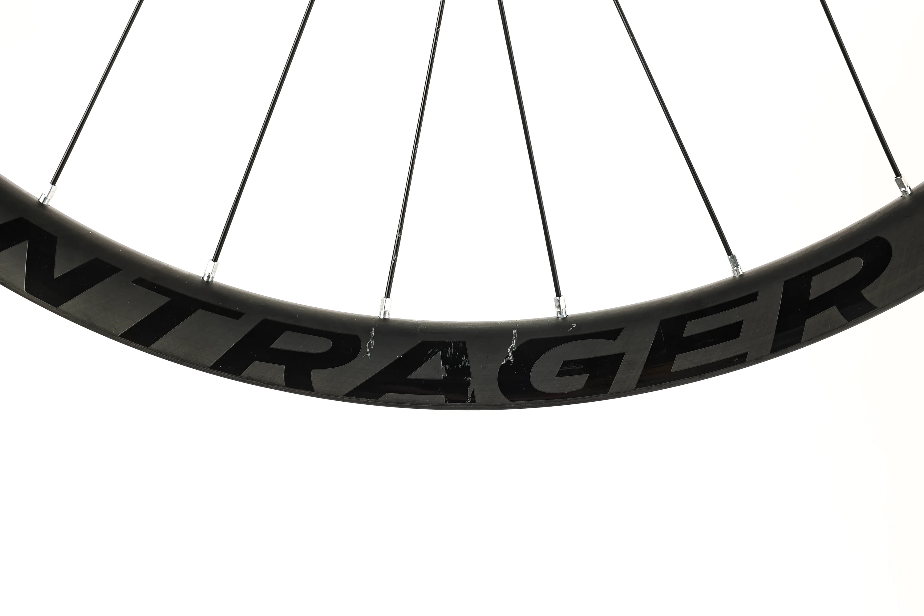 Bontrager Line 30 Carbon 27.5"/29" Tubeless Wheelset - Image 9