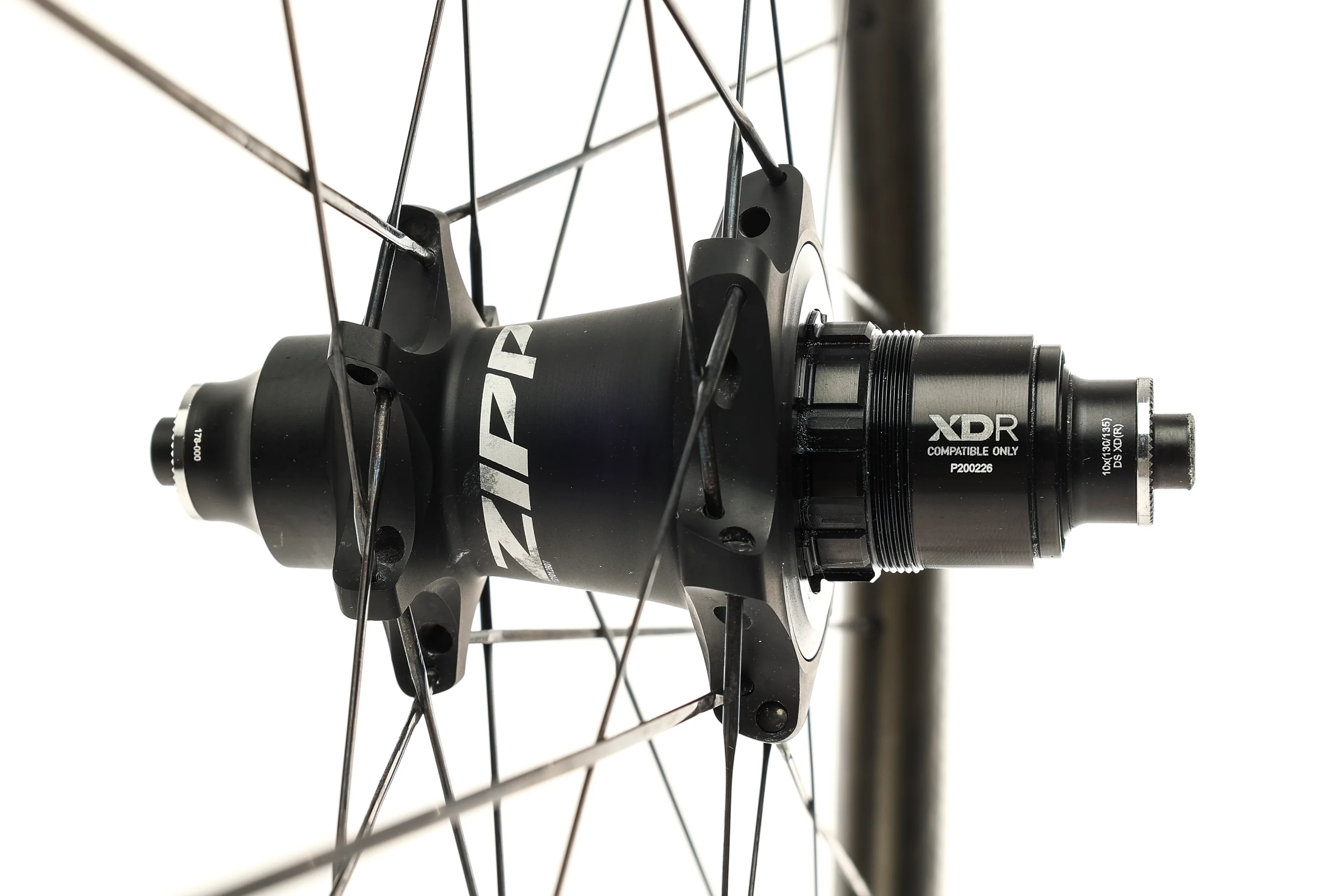 Zipp 303 NSW Carbon Tubeless 700c Wheelset - Image 4