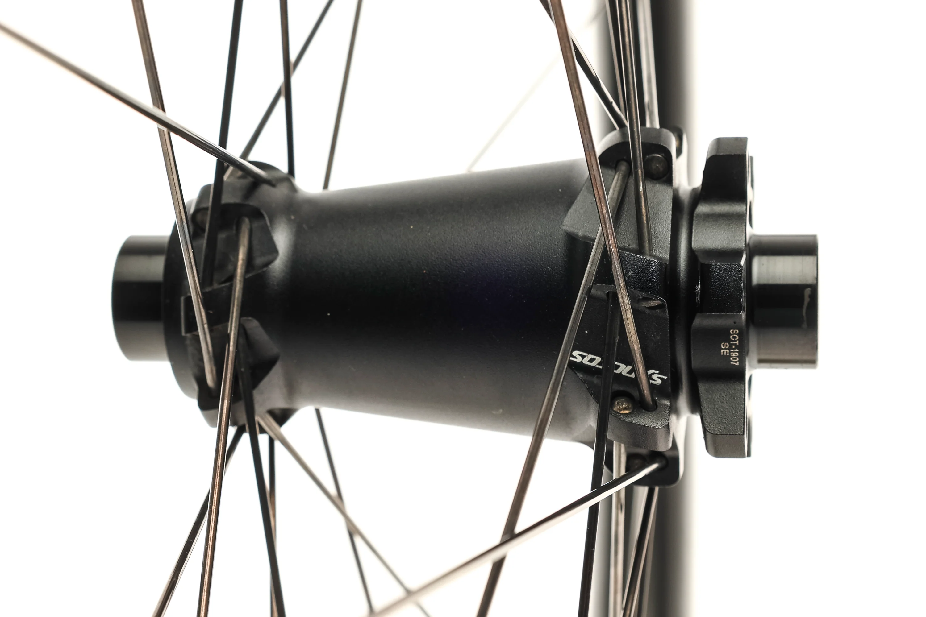 Syncros Silverton 1.0 Carbon Tubeless 29" Wheelset - Image 3