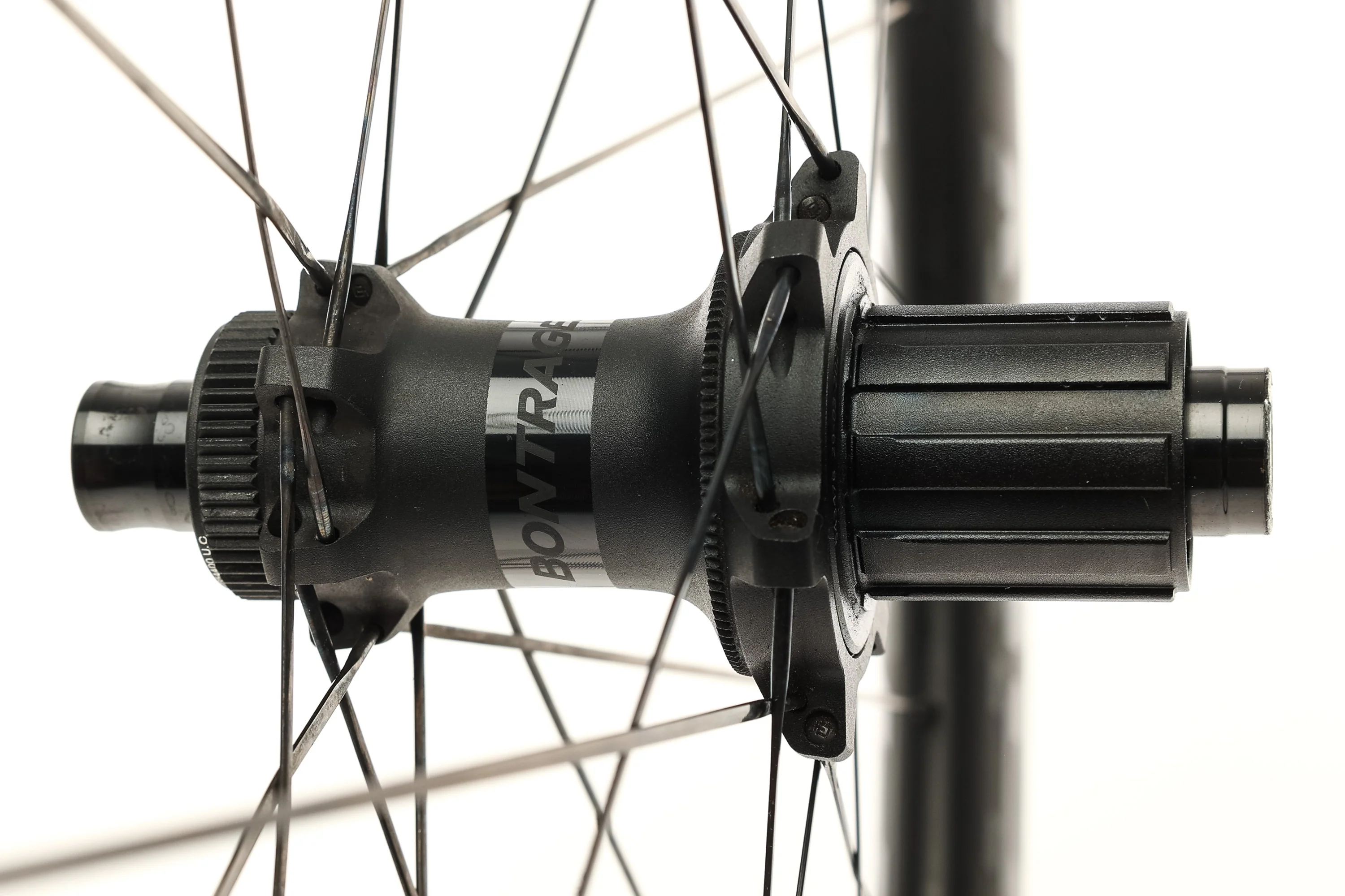 Bontrager Aeolus Pro 3V Carbon Tubeless 700c Wheelset - Image 3