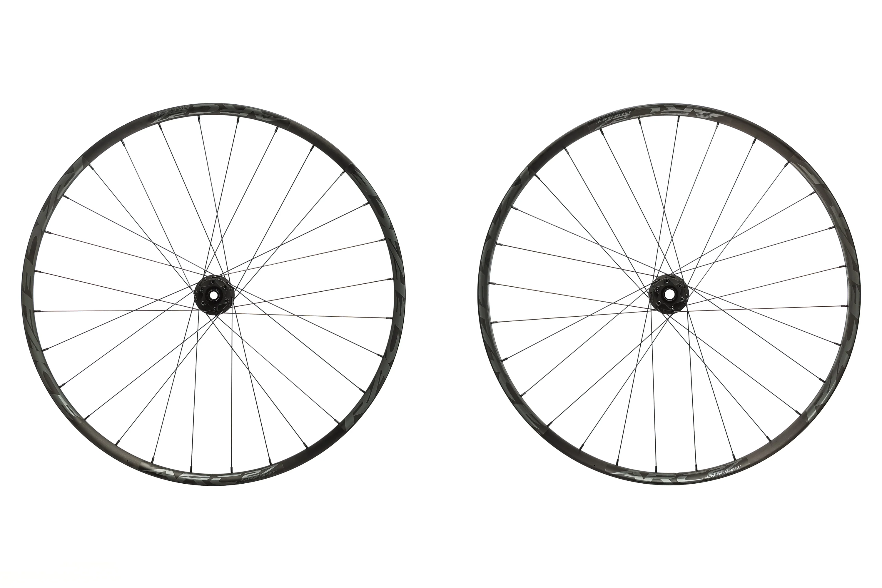 Race Face ARC Offset 27 Aluminum Tubeless 29" Wheelset - Image 2