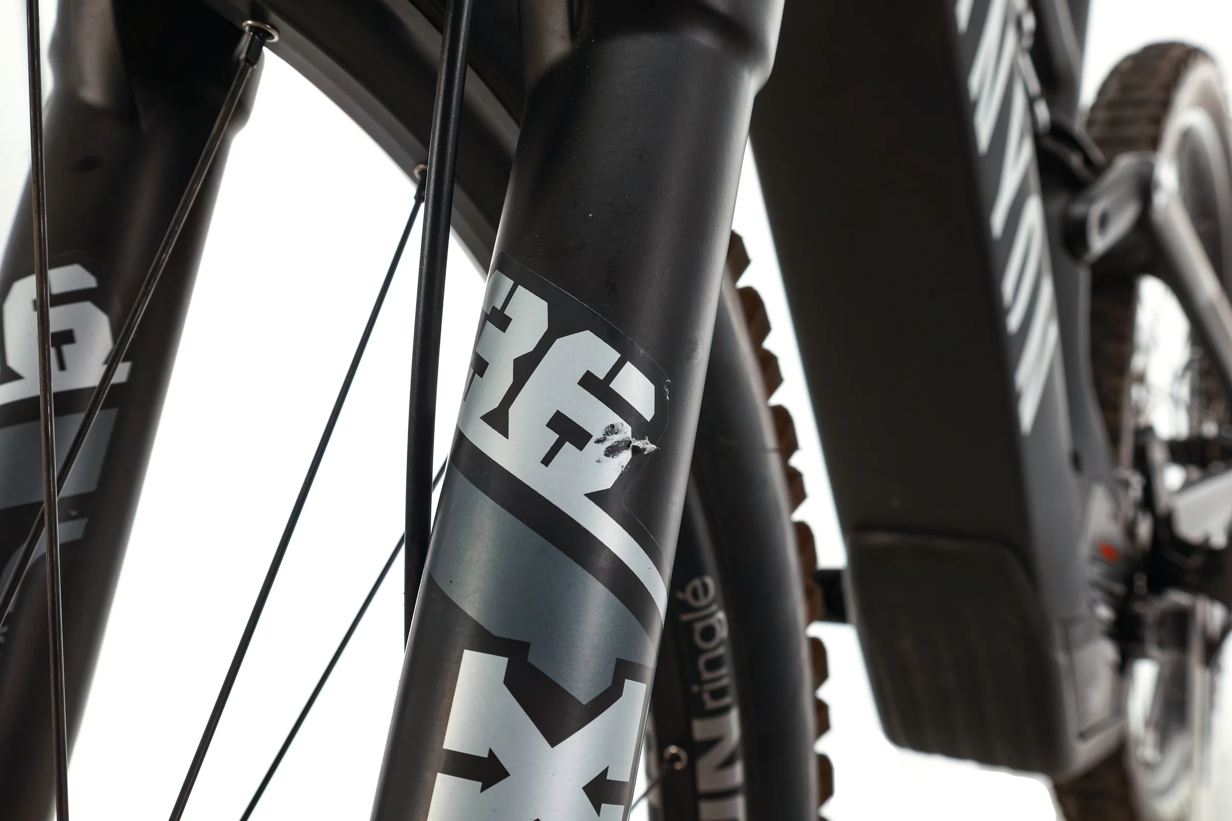 Canyon Spectral:ON CF 8 Mountain Bike - 2022, Small - Image 11