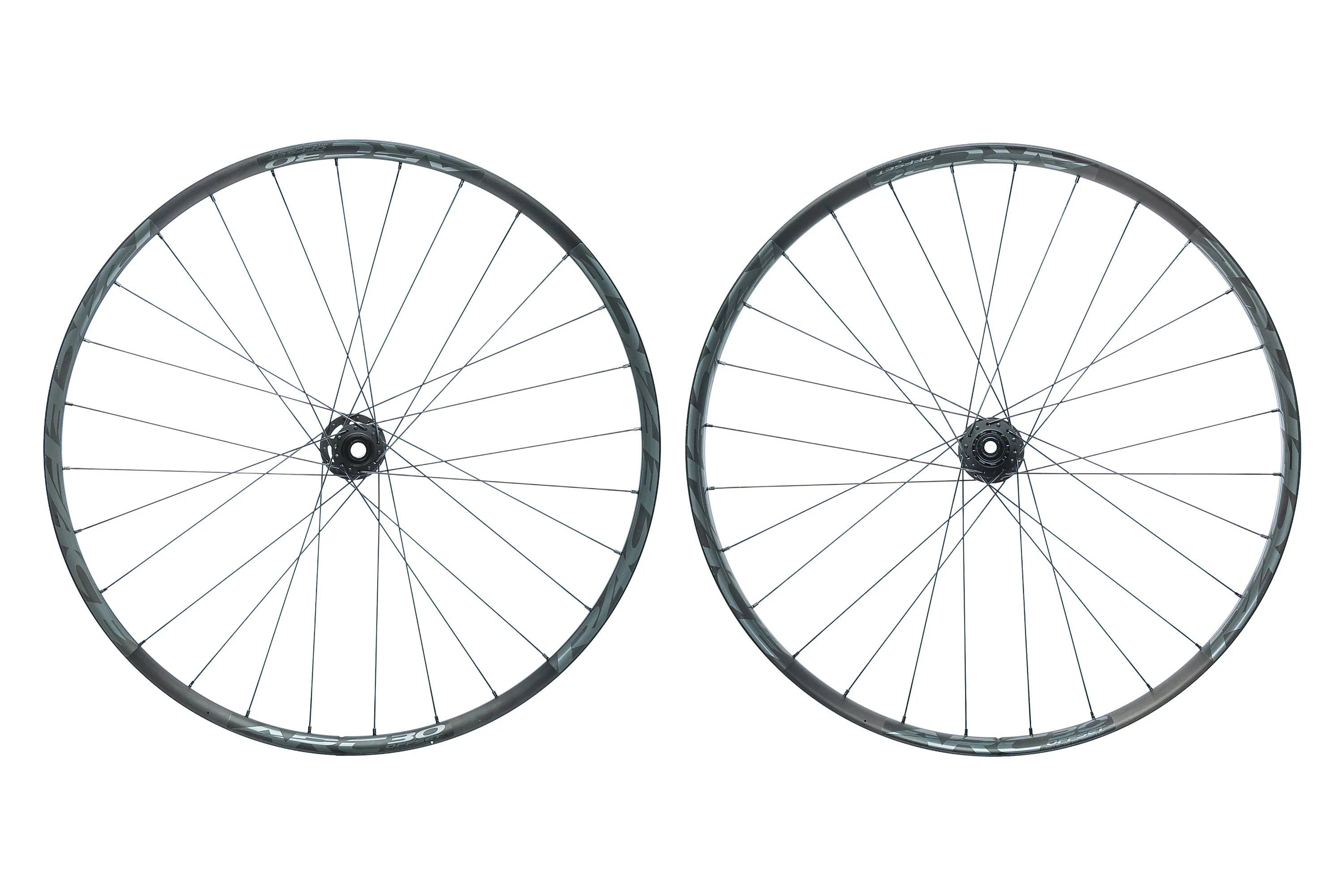 Raceface ARC Offset 30 Aluminum Tubeless 700c Wheelset - Image 2