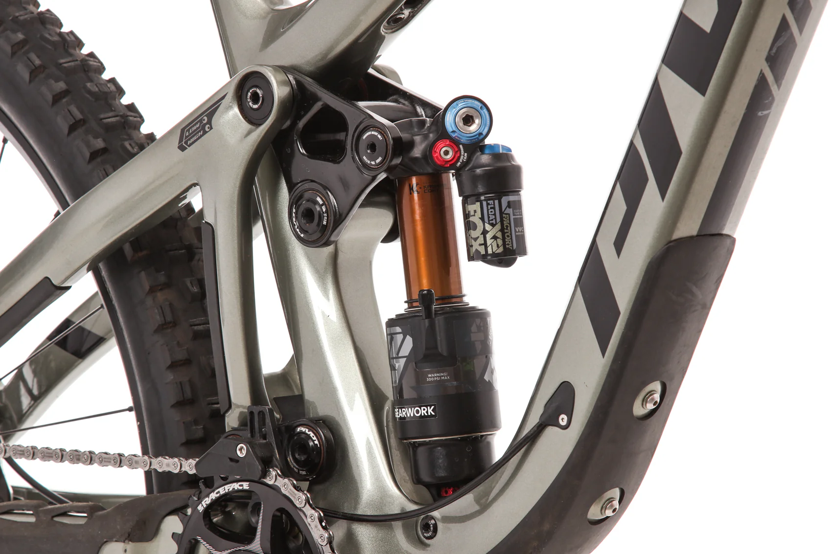 Pivot Firebird Pro XT/XTR Air Mountain Bike - 2022, Medium - Image 4