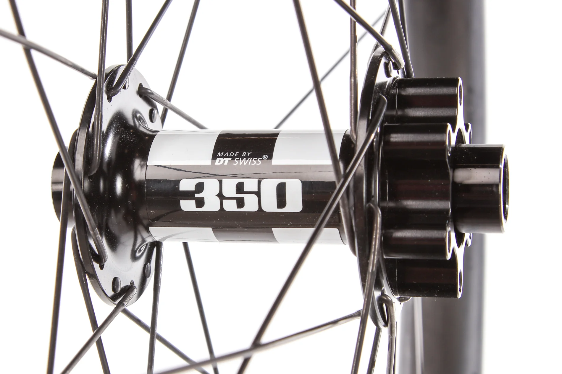 Reserve 30/DH Carbon Tubeless 27.5" Wheelset - Image 4