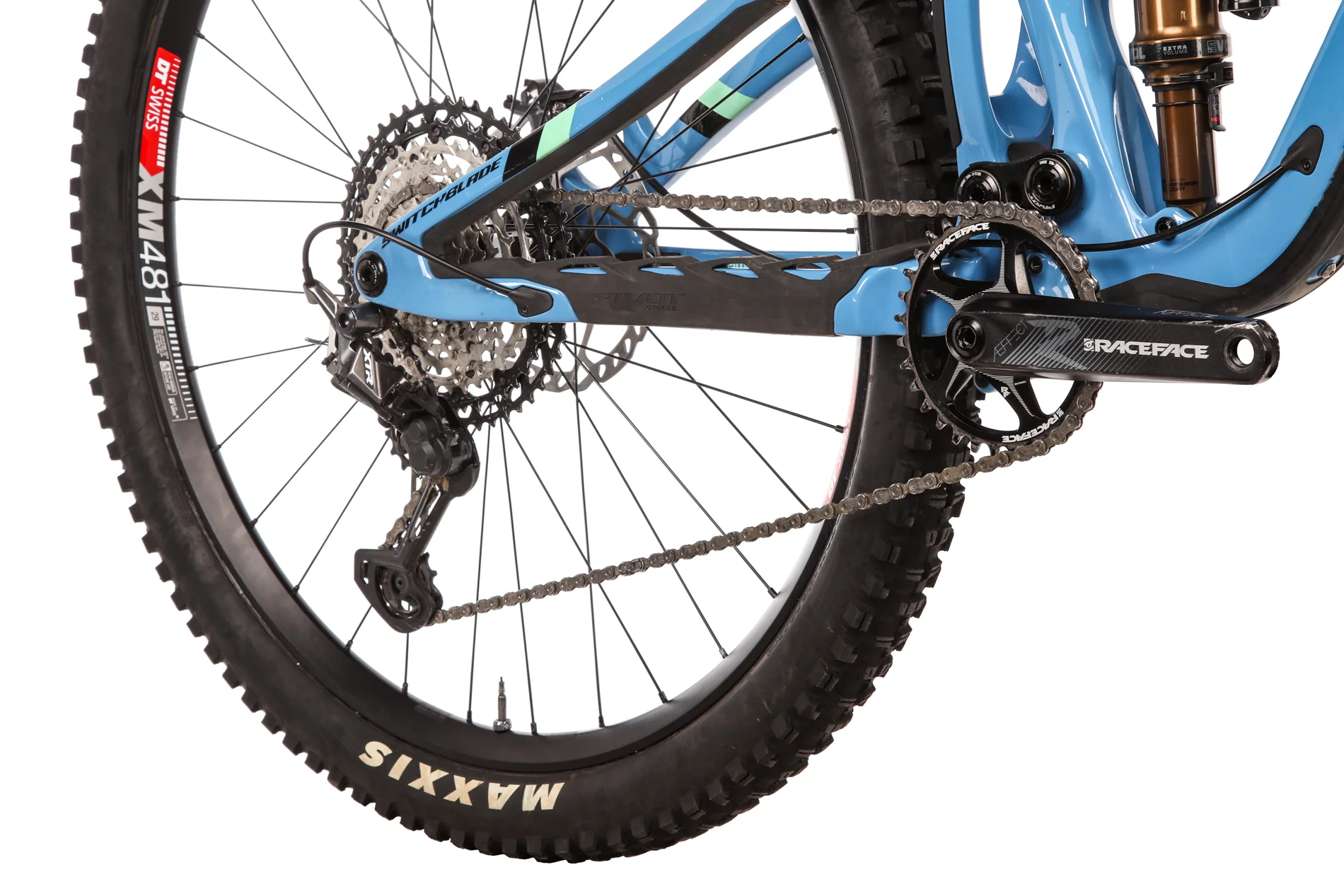 Pivot Switchblade XT/XTR Mountain Bike - 2025, Medium - Image 3