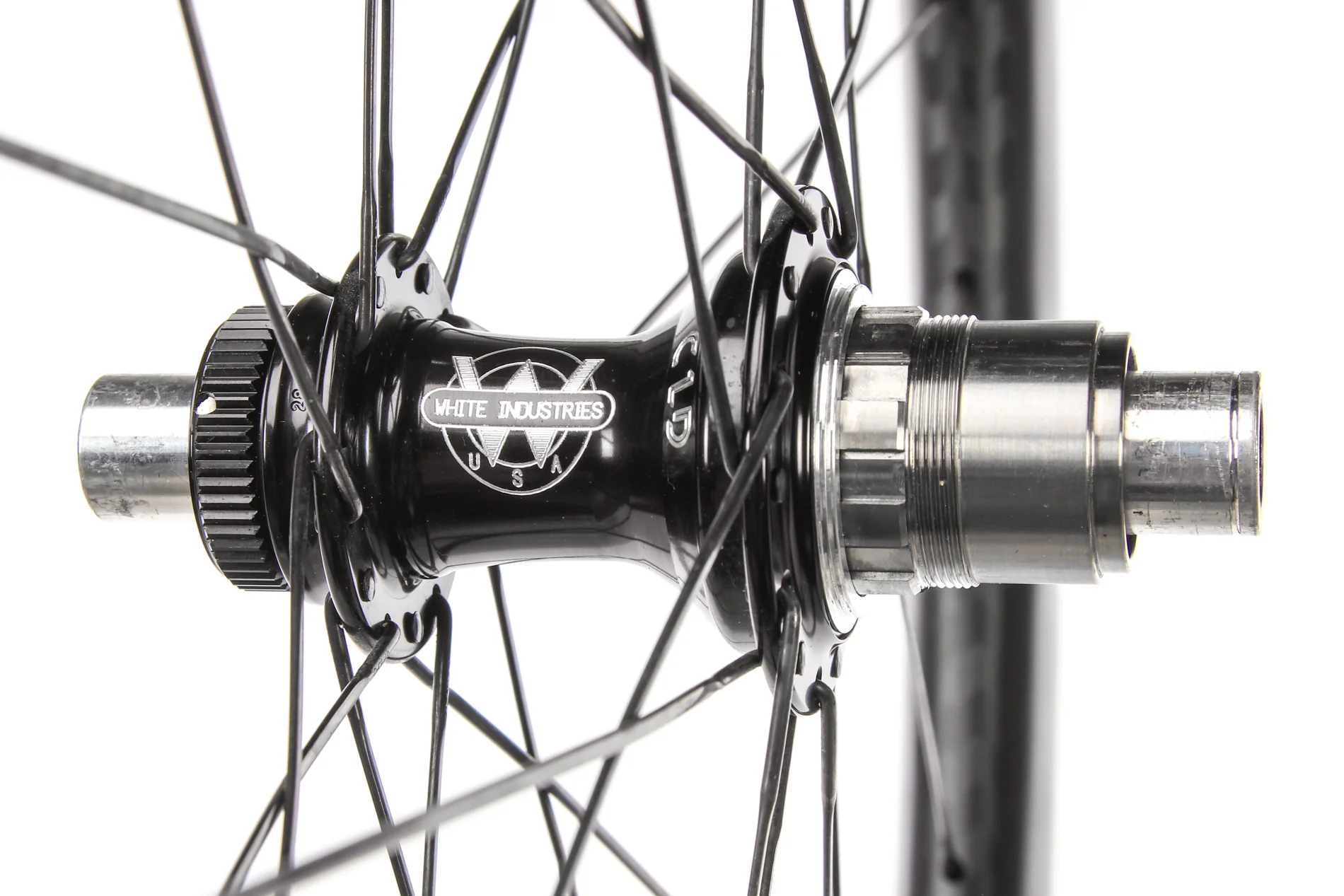 White Industries 46mm Carbon Tubeless Gravel 700c Wheelset - Image 3