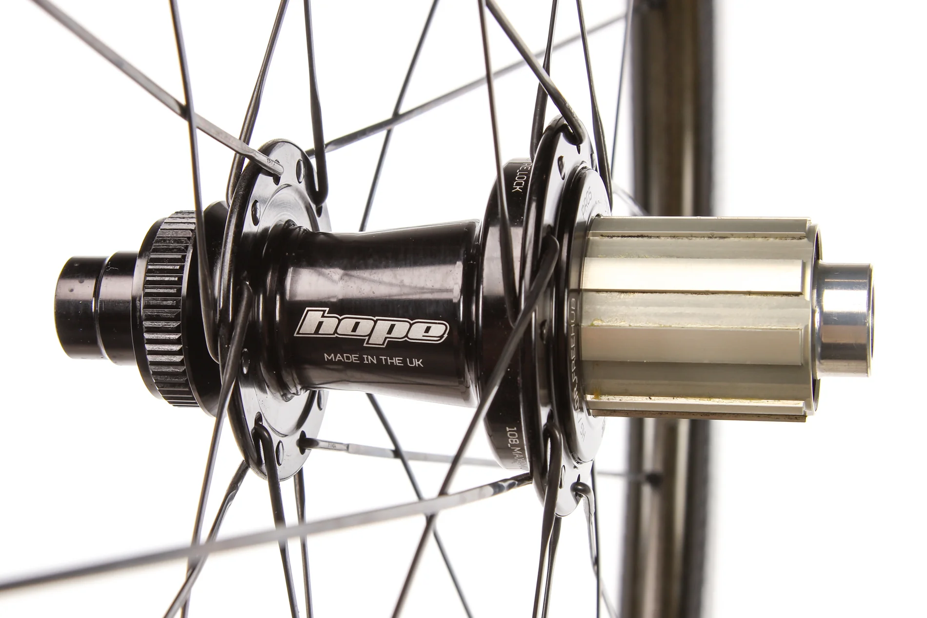 Zipp 303 NSW Carbon Tubeless 700c Rear Wheel - Image 3