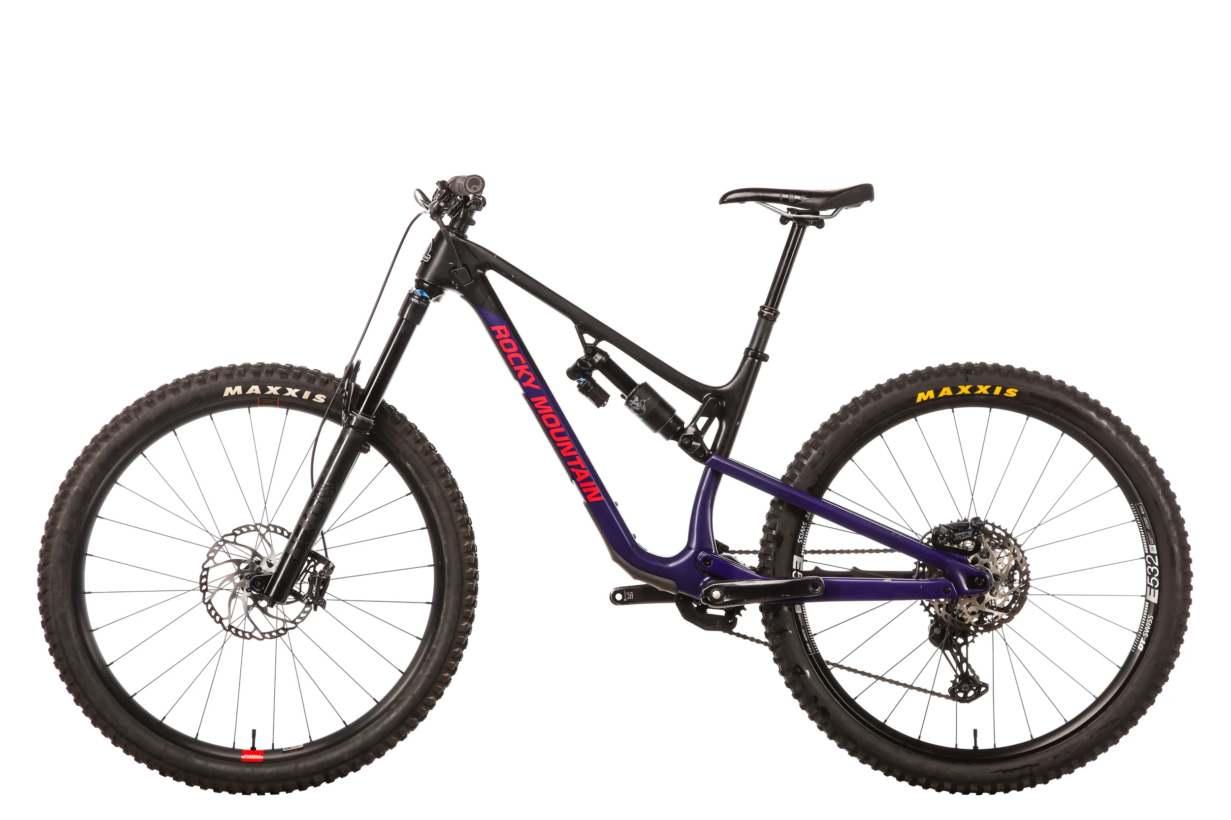 Rocky Mountain Altitude Carbon Mountain Bike - 2021, Medium - Image 2