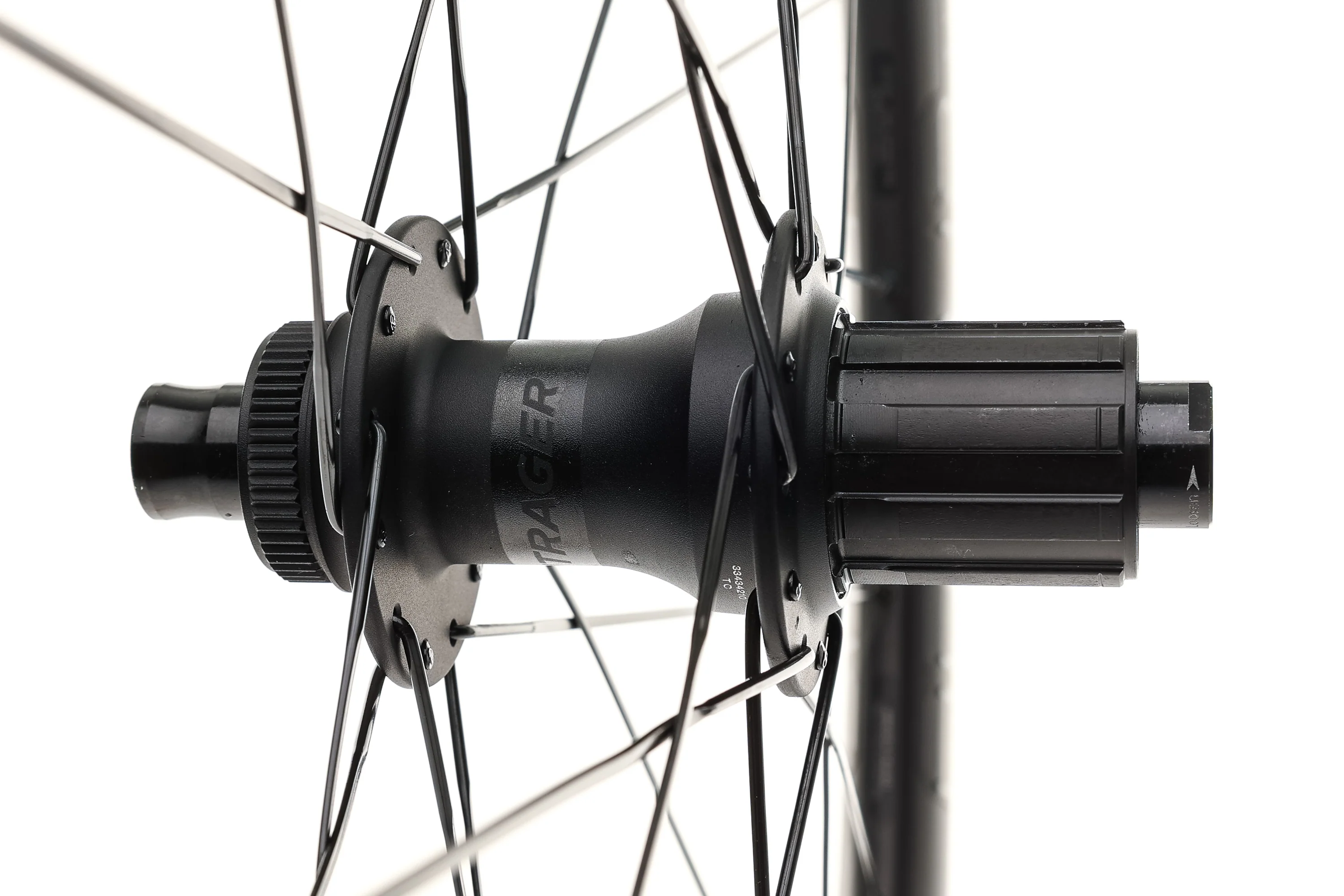 Bontrager Aeolus Elite 35 Carbon Tubeless 700c Wheelset - Image 3