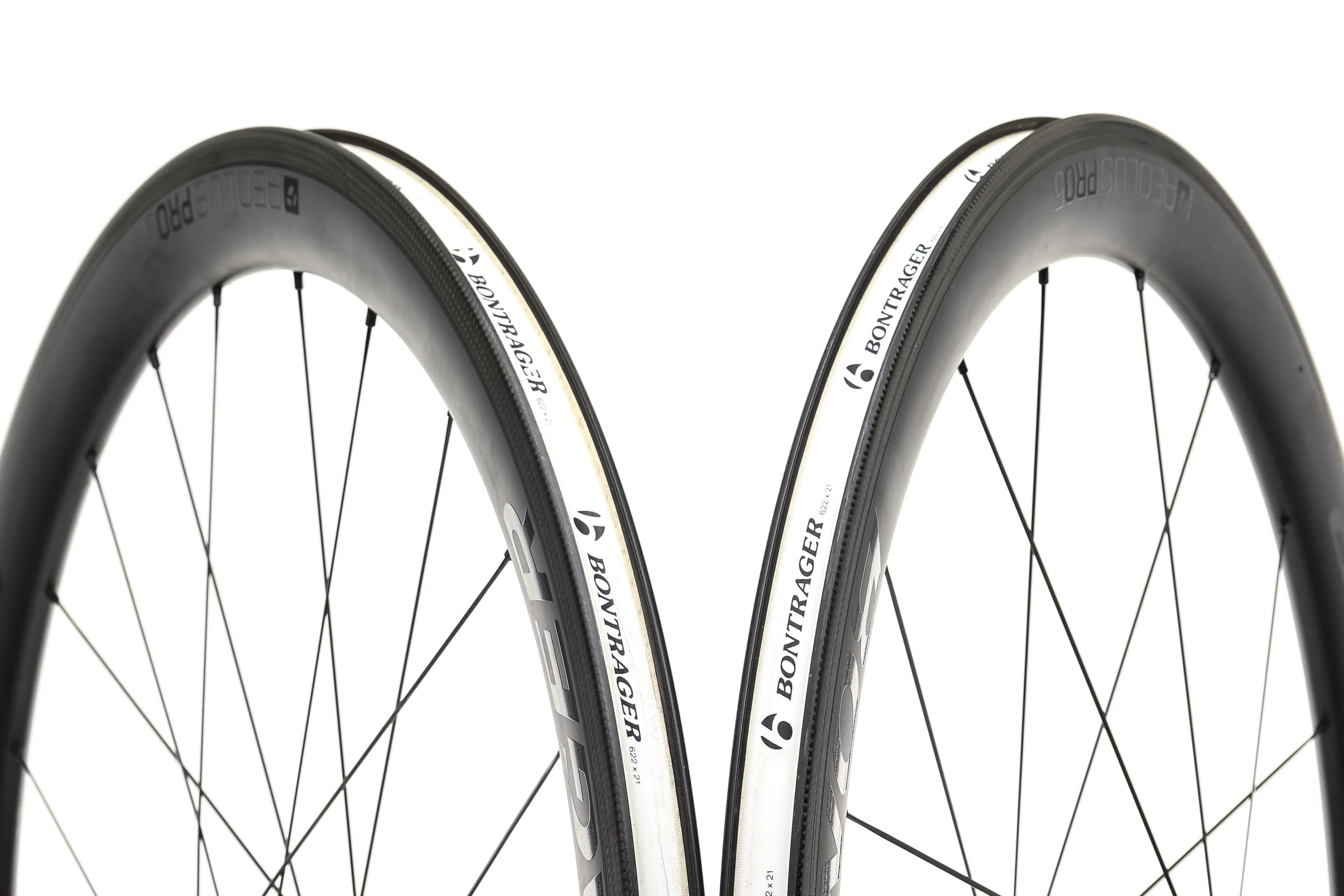 Bontrager Aeolus Pro 5 TLR Carbon Clincher 700c Wheelset - Image 5