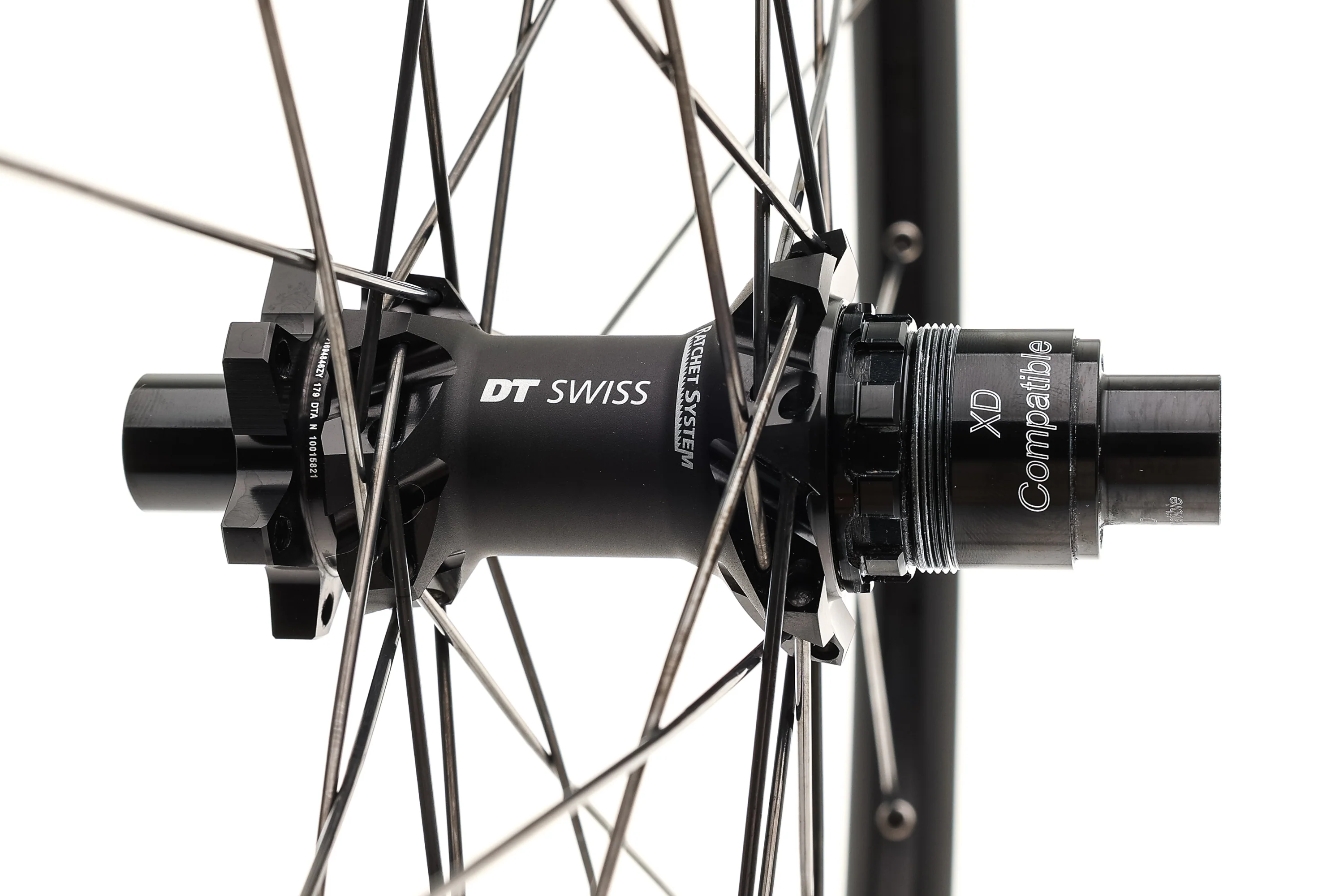 DT Swiss X 1700 Aluminum Tubeless 29" Wheelset - Image 5