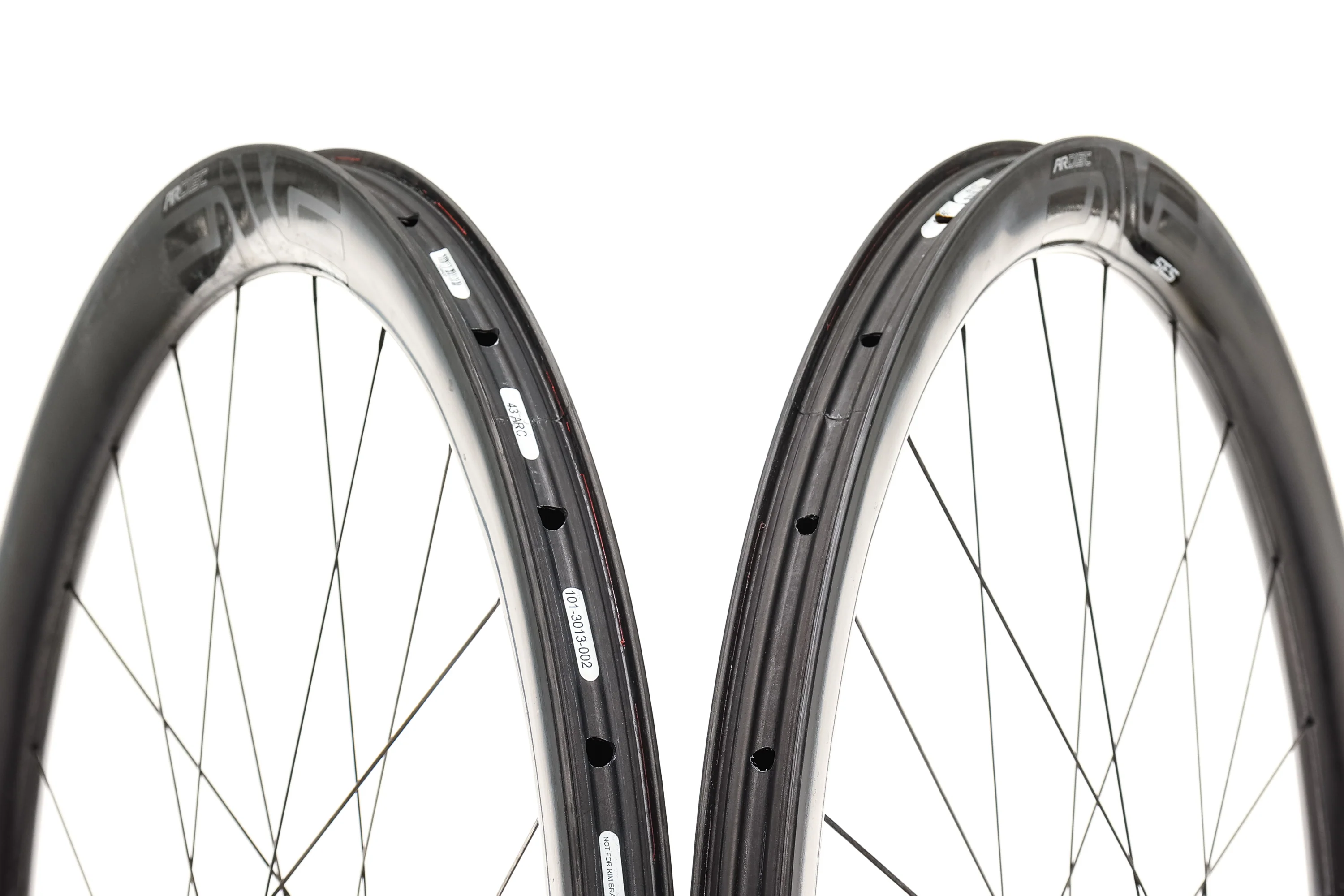 ENVE SES 3.4 AR Disc Carbon Tubeless 700c Wheelset - Image 5
